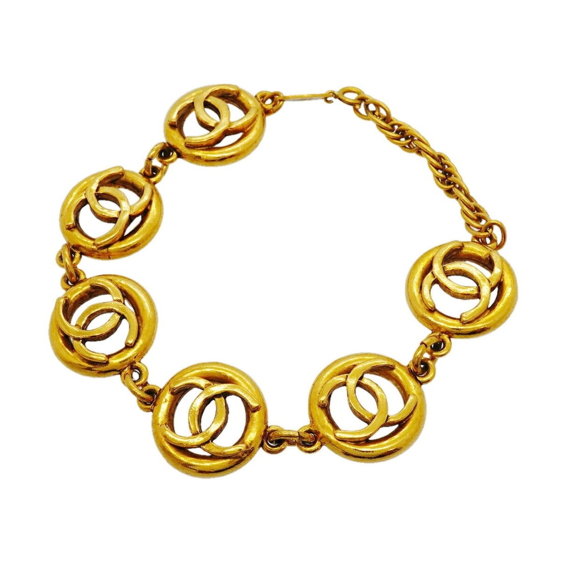 Chanel bracelet, Coco Mark circle, GP plated, gold, women's.: --- Catalog ---Category: SizeLength: 23cm / 9.05''Category: DesignType: Charm braceletColor: GoldGender: WomenMaterial: Gold platingCategory: GeneralBrand: Chanel--- Item List ---Section: ConditionRan
