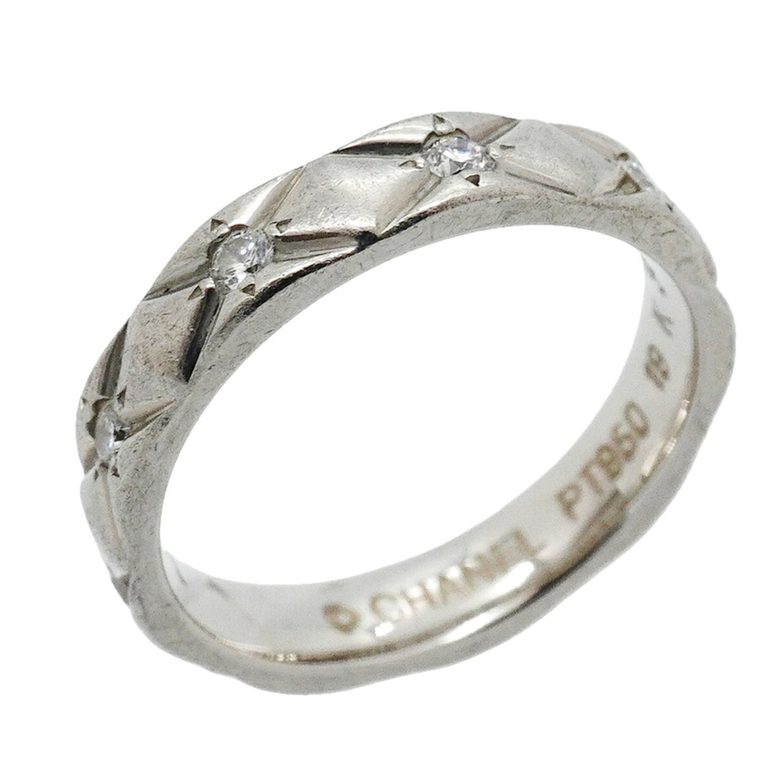 Chanel Matelassé Full Diamond Ring, Pt950 Platinum, Size 47, Women's: --- Catalog ---Category: SizeUS Size: 4Brand Size: 47Category: DesignType: Band ringStone: DiamondGender: WomenMaterial: Platinum 950Category: GeneralBrand: Chanel--- Item List ---Section: ConditionRa
