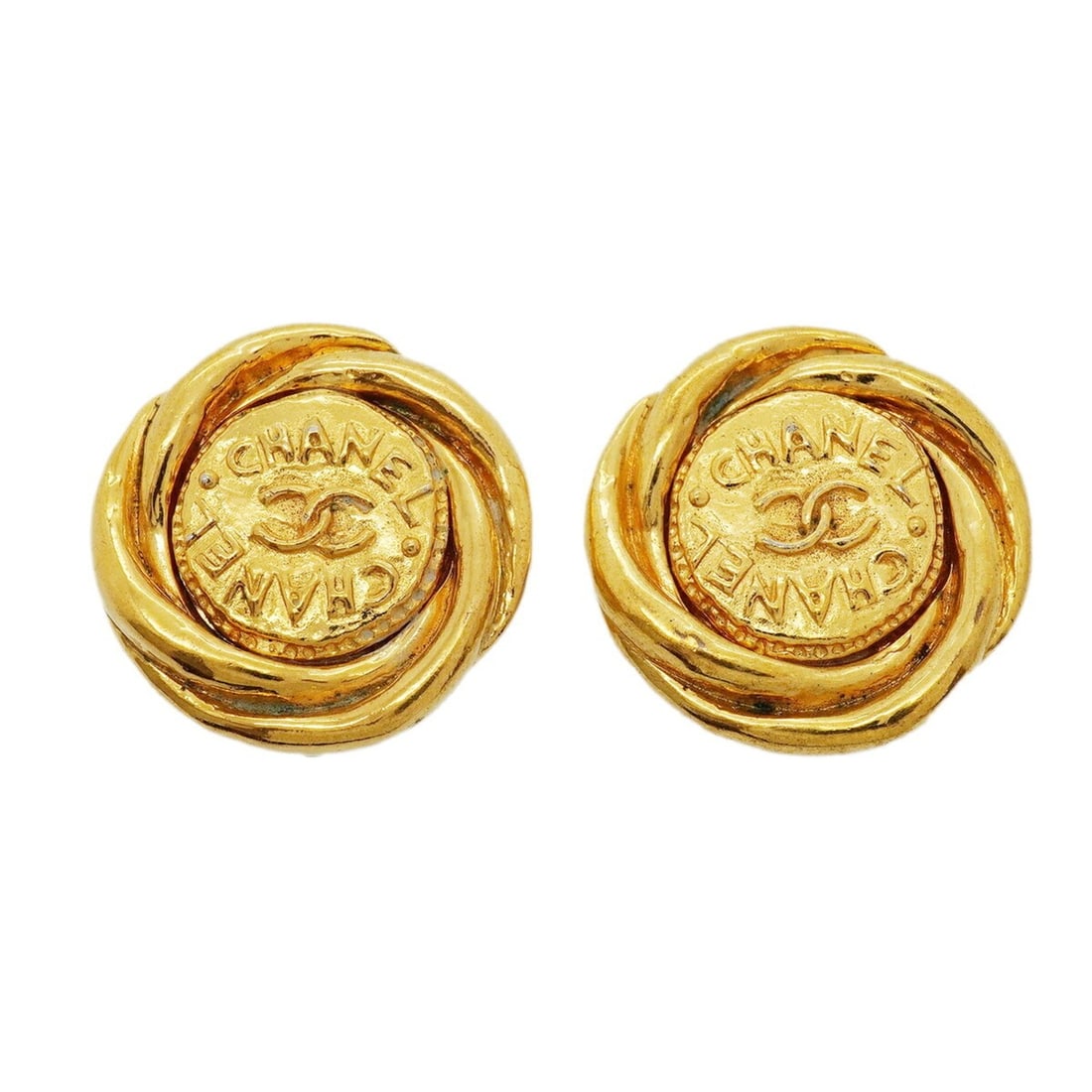 Chanel earrings, Coco Mark, GP plated gold, women's.: --- Catalog ---Category: SizeSize (HxWxD): 28.70mm x 28.50mm / 1.13'' x 1.12''Category: DesignType: Clip earringsColor: GoldGender: WomenMaterial: Gold platingCategory: GeneralBrand: Chanel--- Item Li