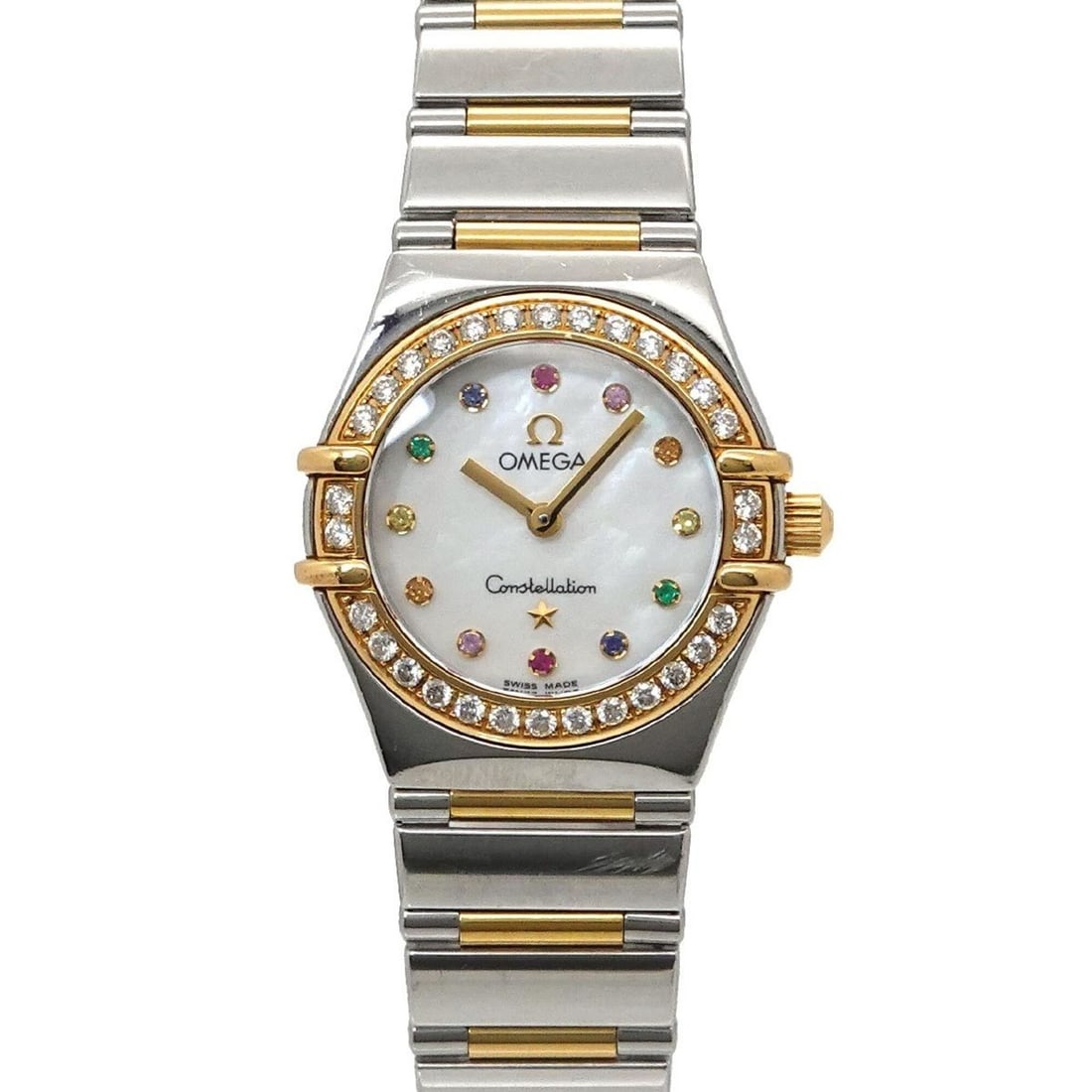 Omega Constellation Mini My Choice Iris Two-Tone 1365 79 Diamond Bezel Ladies' Watch White Shell 18K: --- Catalog ---Category: SizeWrist Size: 15cm / 5.9''Case Diameter: 23mm / 0.91''Category: DesignType: WristwatchGender: WomenColor (Dial): White shellMaterial (Band): Stainless steel, Yellow goldMate