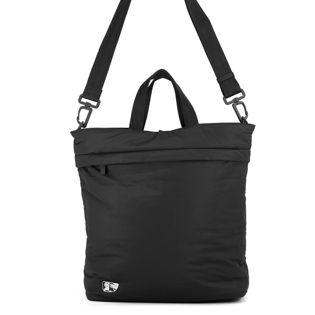 Burberry Shield N S Tote Bag, Nylon, 81025151, BURBERRY 2-way, Black, Handbag: --- Catalog ---Category: SizeSize (HxWxD): 40cm x 43cm x 14cm / 15.74'' x 16.92'' x 5.51''Category: DesignType: Tote bagColor: BlackGender: WomenMaterial: Nylon Category: GeneralBrand: BurberryCountry