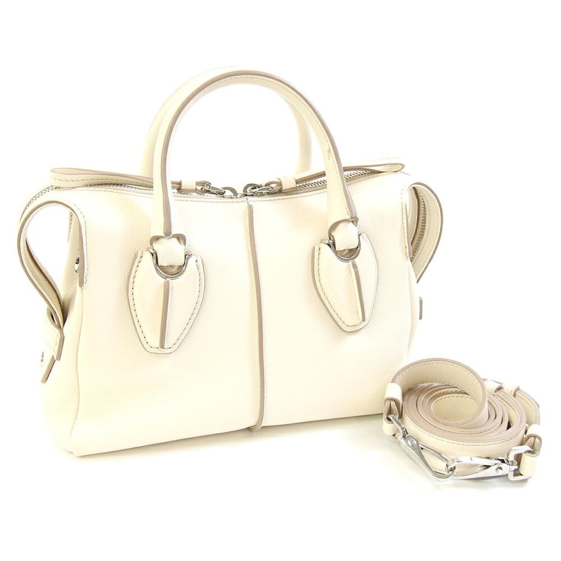 Tod's D-Styling Mini Ivory Leather Shoulder Crossbody Handbag for Women: --- Catalog ---Category: SizeSize (HxWxD): 15.5cm x 22.5cm x 9cm / 6.1'' x 8.85'' x 3.54''Category: DesignType: HandbagColor: IvoryGender: WomenMaterial: Leather Category: GeneralBrand: Tod'sCountry o