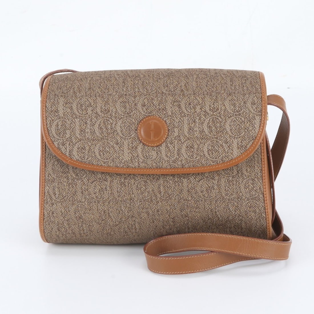 Gucci Old Logo All-Over Print 001 14 0712 Leather Shoulder Bag Crossbody for Women: --- Catalog ---Category: SizeSize (HxWxD): 20cm x 25cm x 5cm / 7.87'' x 9.84'' x 1.96''Category: DesignType: Crossbody bag, Shoulder bagColor: BrownGender: WomenMaterial: Leather , Canvas Category: Ge