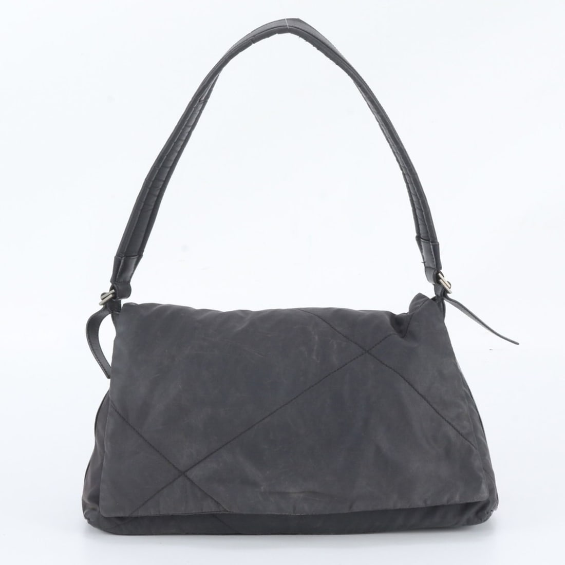 Salvatore Ferragamo AU 21 9750 Leather Shoulder Bag Handbag Tote for Women: --- Catalog ---Category: SizeSize (HxWxD): 17cm x 38cm x 9cm / 6.69'' x 14.96'' x 3.54''Category: DesignType: Handbag, Shoulder bag, Tote bagColor: BlackGender: WomenMaterial: Leather , Nylon Category