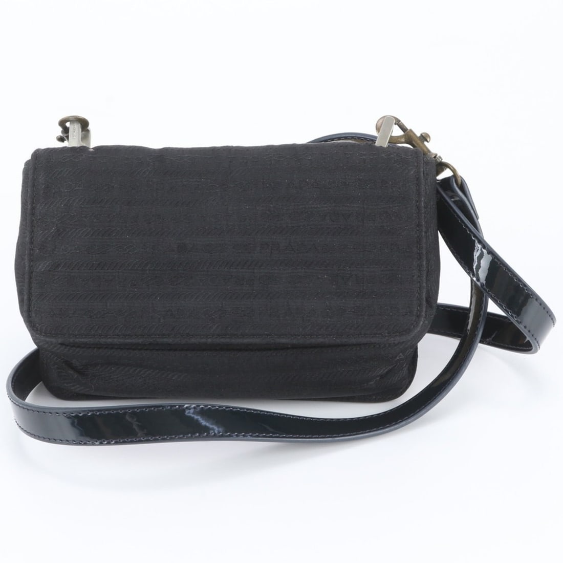 Prada Mesh Leather Nylon Shoulder Bag Handbag Tote Black Women's: --- Catalog ---Category: SizeSize (HxWxD): 11cm x 20cm x 6cm / 4.33'' x 7.87'' x 2.36''Category: DesignType: Handbag, Shoulder bag, Tote bagColor: BlackGender: WomenMaterial: Leather , Nylon Category: