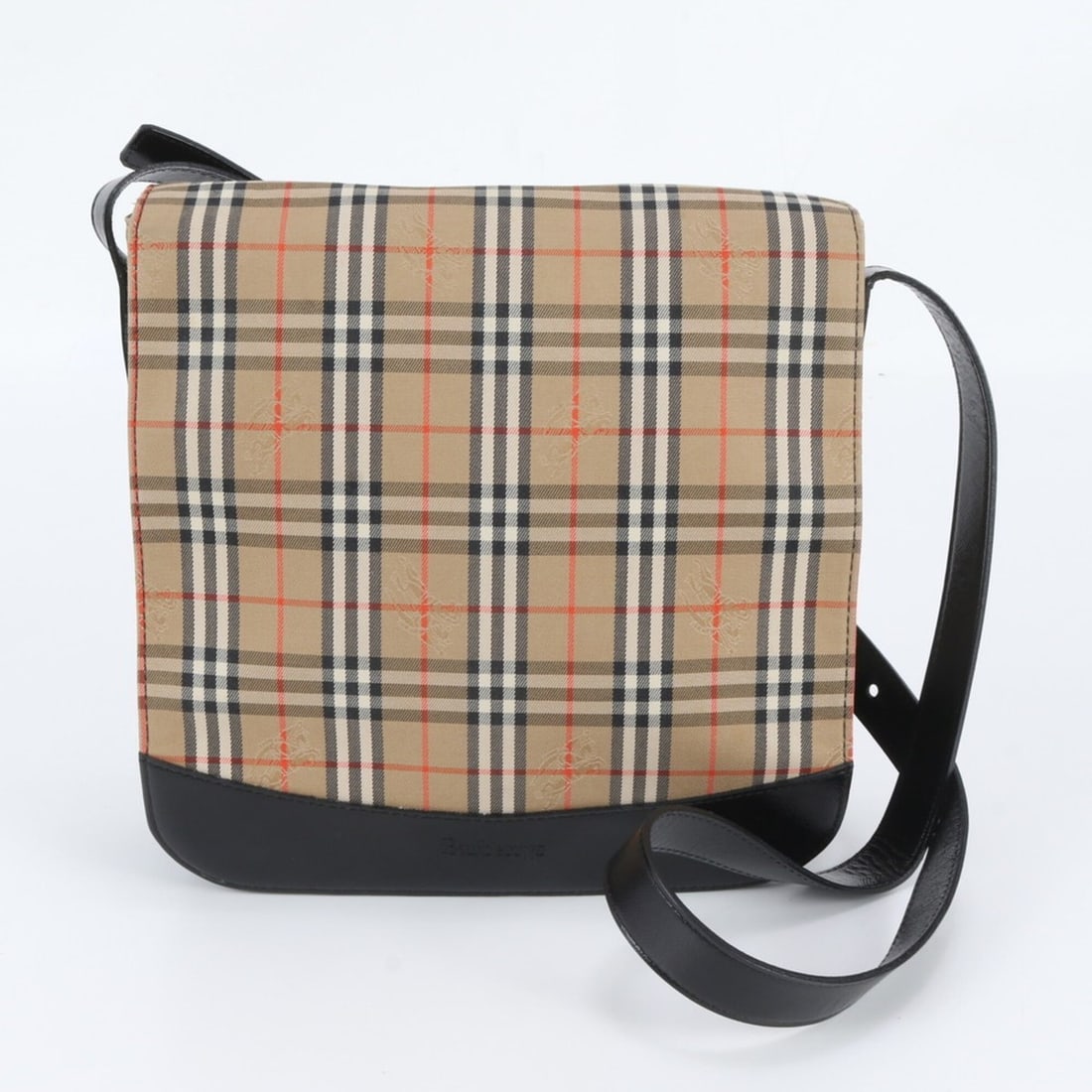Burberry Nova Check Canvas Leather Shoulder Bag Crossbody for Women: --- Catalog ---Category: SizeSize (HxWxD): 26cm x 24cm x 8cm / 10.23'' x 9.44'' x 3.14''Category: DesignType: Crossbody bag, Shoulder bagColor: Beige, BlackGender: WomenMaterial: Leather , Canvas Cate