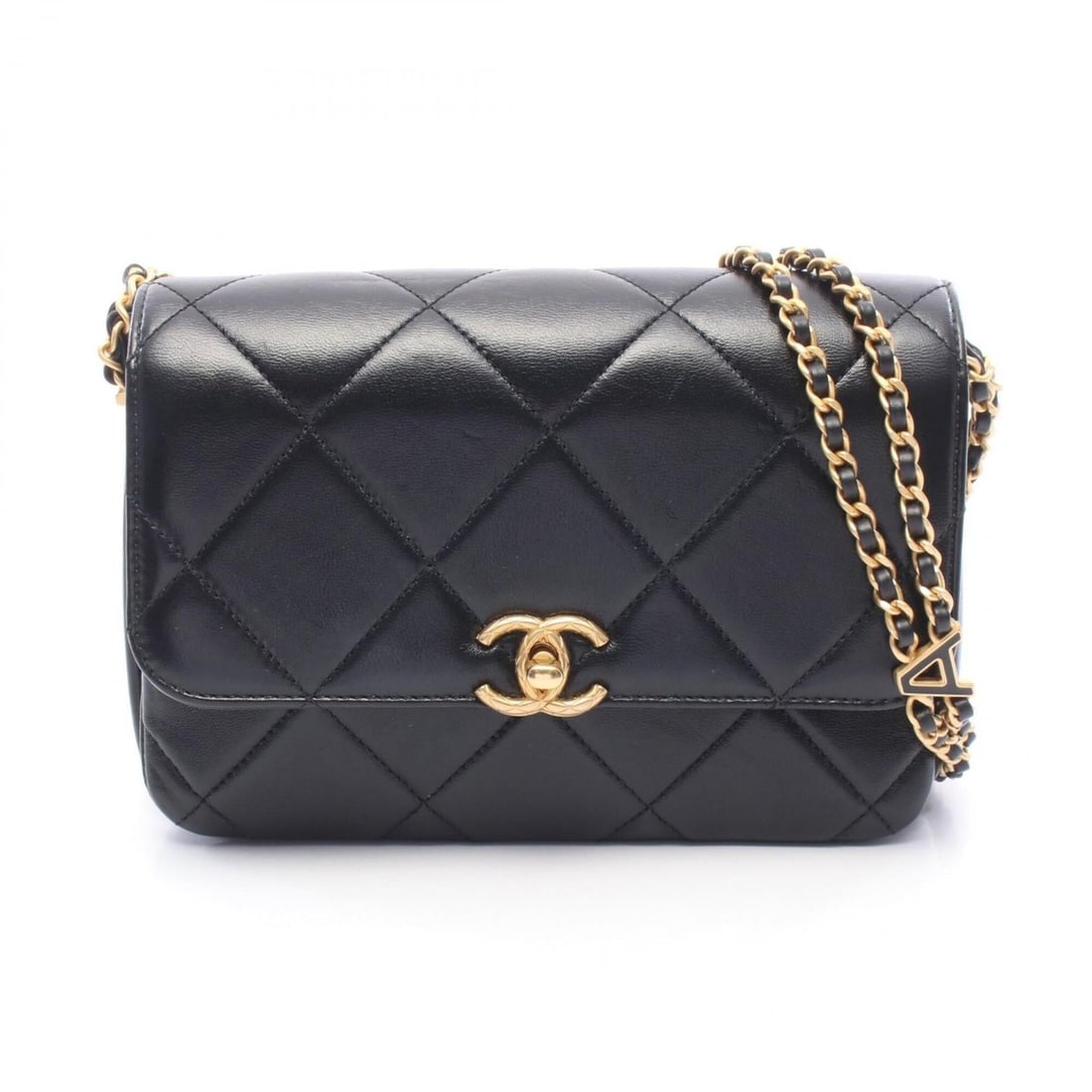 Chanel Matelassé Small Flap Shoulder Bag Handbag Leather Women's Black AS4862: --- Catalog ---Category: SizeSize (HxWxD): 14cm x 19cm x 4cm / 5.51'' x 7.48'' x 1.57''Category: DesignType: Handbag, Shoulder bagColor: BlackGender: WomenMaterial: Leather Category: GeneralMPN: AS486