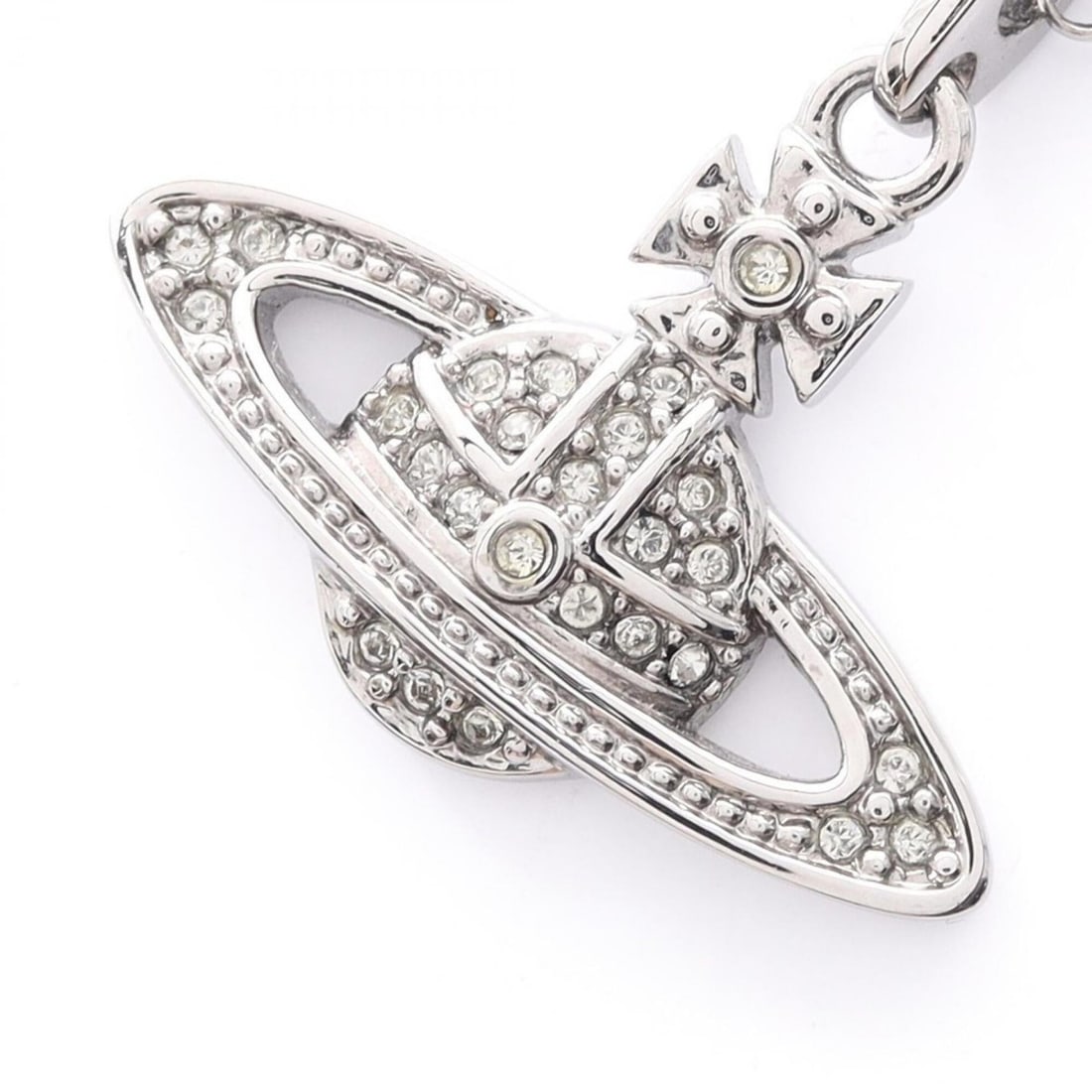 Vivienne Westwood MINI BAS RELIEF Necklace - Metal and Rhinestone Jewelry Men's & Women's Silver: --- Catalog ---Category: SizePendant Size: 20mm x 27mm / 0.78'' x 1.06''Neck Circumference: 45 cm - 49 cm / 17.71'' - 19.29''Category: DesignColor: Clear, SilverGender: Men,WomenMaterial: Metal, Rhine
