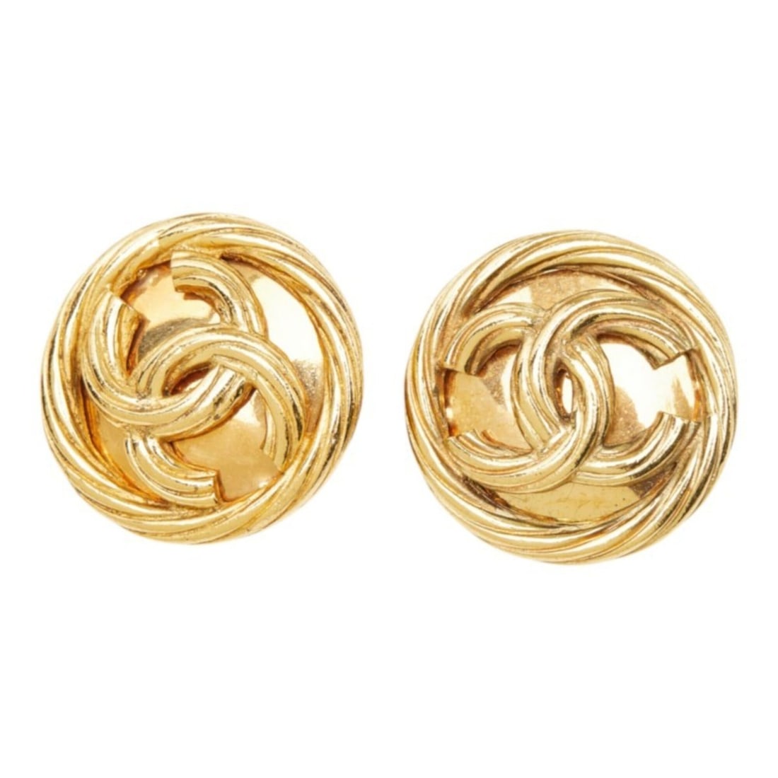 Chanel Coco Mark Vintage Earrings Ear Clip 93P Round Gold Plated Women's CHANEL: --- Catalog ---Category: SizeSize (HxWxD): 29.80mm x 29.10mm / 1.17'' x 1.15''Category: DesignType: Clip earringsColor: GoldGender: WomenMaterial: Gold platingCategory: GeneralBrand: Chanel--- Item Li