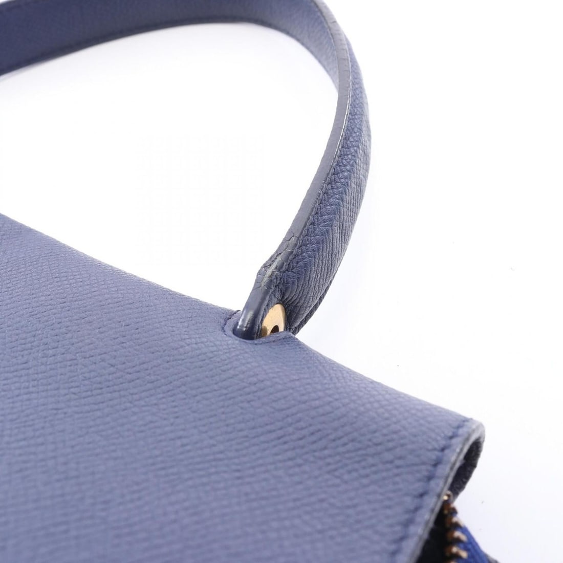 Celine BELT BAG MINI - Belt Bag Mini Handbag, Leather, Women's, Blue, 176103: --- Catalog ---Category: SizeSize (HxWxD): 25cm x 28cm x 16.5cm / 9.84'' x 11.02'' x 6.49''Category: DesignType: HandbagColor: BlueGender: WomenMaterial: Leather Category: GeneralMPN: 176103Brand: Cel
