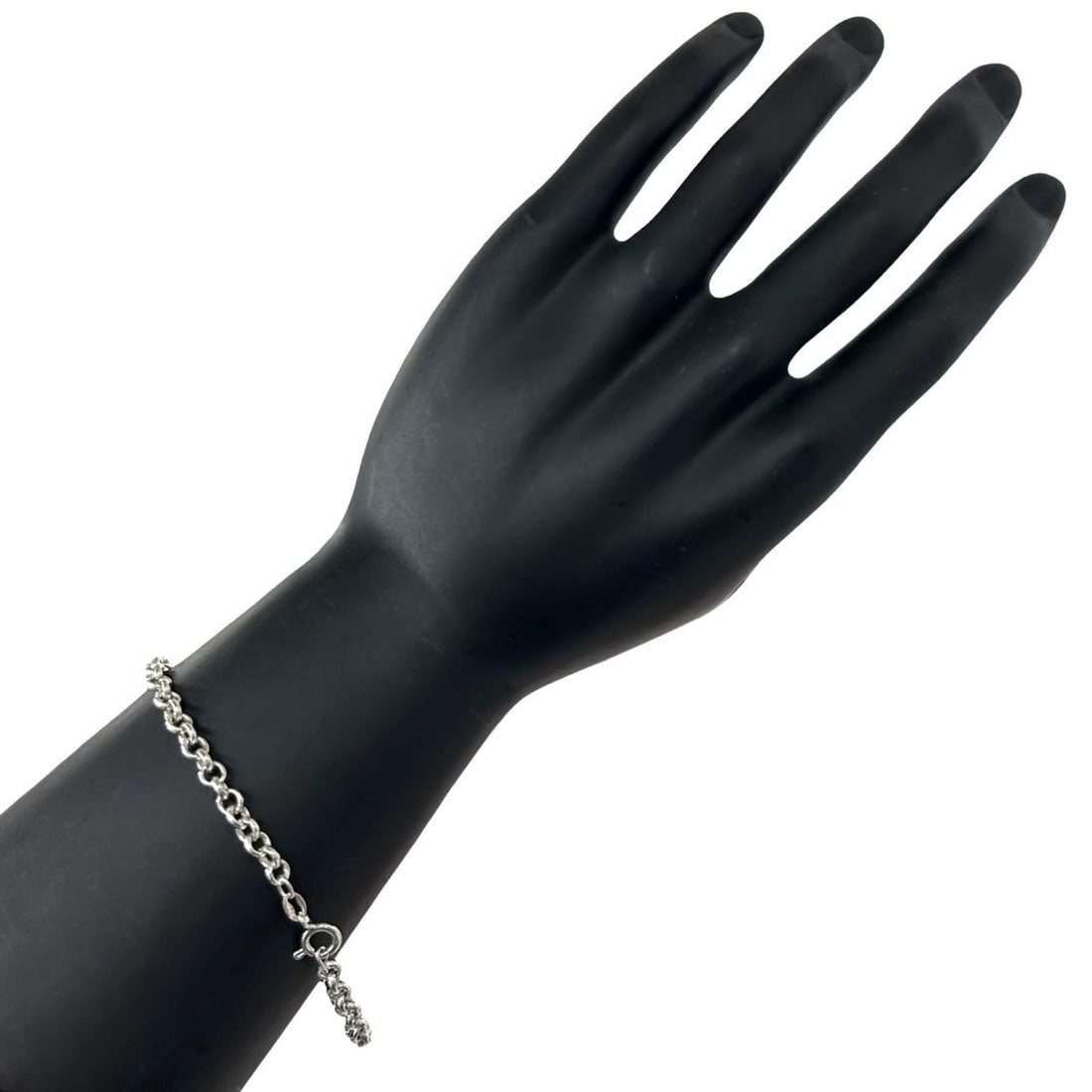 TIFFANY&Co. Tiffany Vintage Chain Bracelet, Sterling Silver 925, Accessory, Item Number 27258: --- Catalog ---Category: SizeLength: 19.3cm / 7.59''Category: DesignType: Charm braceletColor: SilverGender: WomenMaterial: Silver 925Category: GeneralBrand: Tiffany--- Item List ---Section: Condition