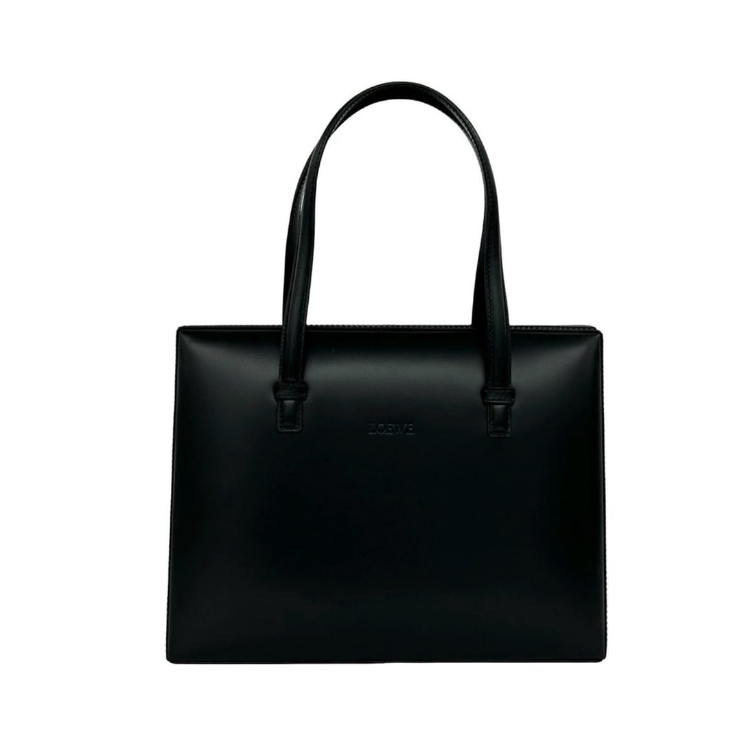LOEWE Vintage Logo Engraved Calf Leather Handbag Mini Tote Bag Black 41346: --- Catalog ---Category: SizeSize (HxWxD): 19.5cm x 26cm x 7cm / 7.67'' x 10.23'' x 2.75''Category: DesignType: Handbag, Tote bagColor: BlackGender: WomenMaterial: Leather Leather/Fur Type: CalfskinCa