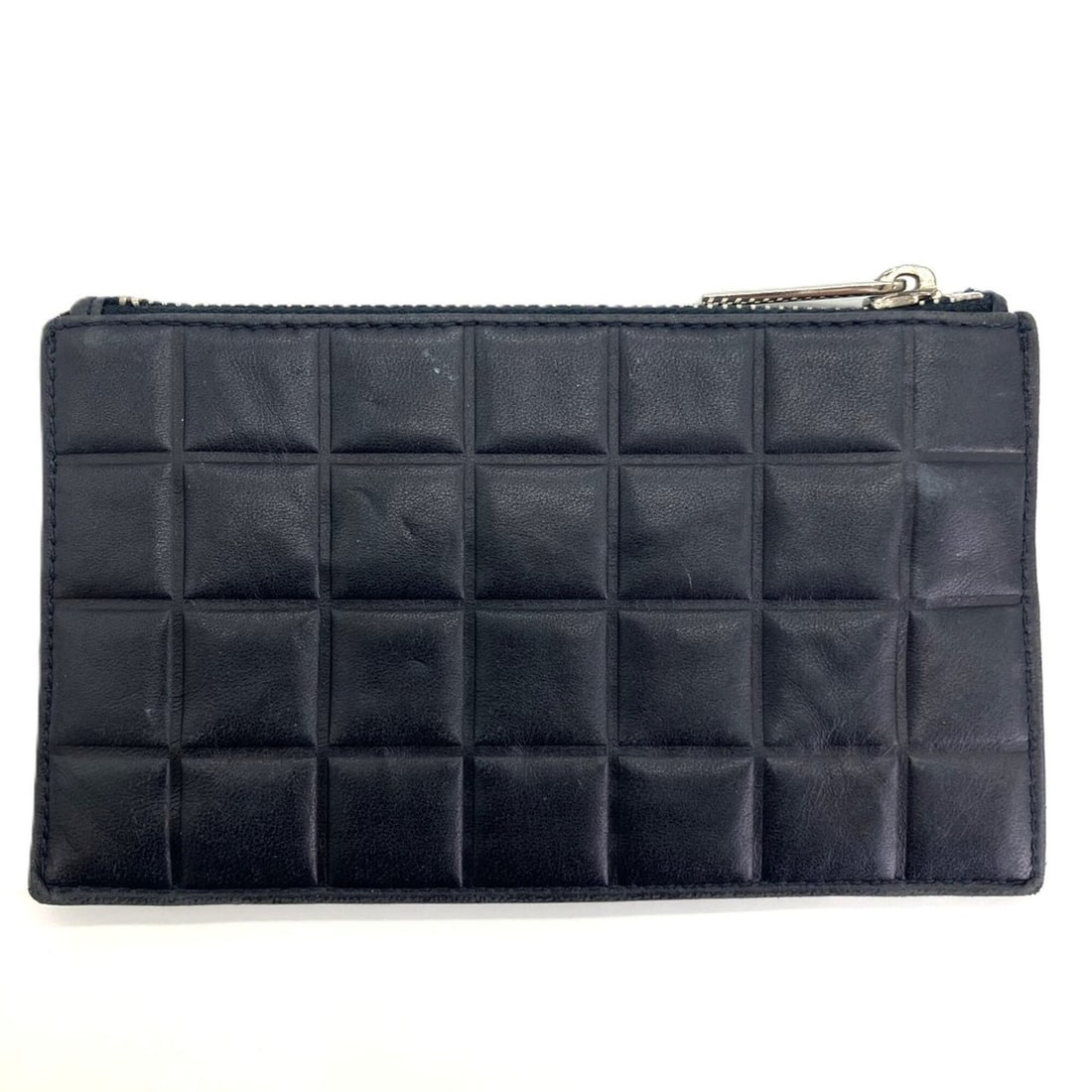 Chanel Chocolate Bar Lambskin Keyring Coin Case CHANEL Purse Pouch: --- Catalog ---Category: SizeSize (HxWxD): 13.5cm x 8.2cm / 5.31'' x 3.22''Category: DesignType: Coin purse/coin caseColor: BlackGender: WomenCategory: GeneralBrand: Chanel--- Item List ---Section: Co