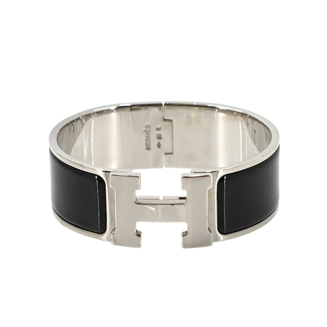 Hermes Clic Clac H PM Bangle, Black and Silver: --- Catalog ---Category: SizeLength: 16cm / 6.29''Category: DesignType: BangleColor: Black, SilverGender: WomenCategory: GeneralBrand: Hermes--- Item List ---Section: ConditionRanking: Rank S Used - M