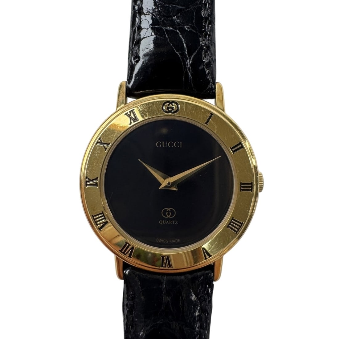 Gucci 3000L Quartz Watch, Black Dial, Women's: --- Catalog ---Category: SizeWrist Size: 15.5cm / 6.1''Case Diameter: 24mm / 0.94''Category: DesignType: WristwatchGender: WomenColor (Dial): BlackMaterial (Band): LeatherMaterial (Case): Gold platedC