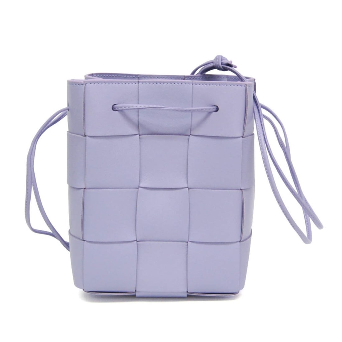 Bottega Veneta Intrecciato Cassette Bucket Bag Women's Leather Shoulder Bag Light Purple: --- Catalog ---Category: SizeSize (HxWxD): 18cm x 14cm x 14cm / 7.08'' x 5.51'' x 5.51''Strap Length: 68cm - 105cm / 26.77'' - 41.33''Category: DesignType: Shoulder bagColor: Light purpleGender: Women