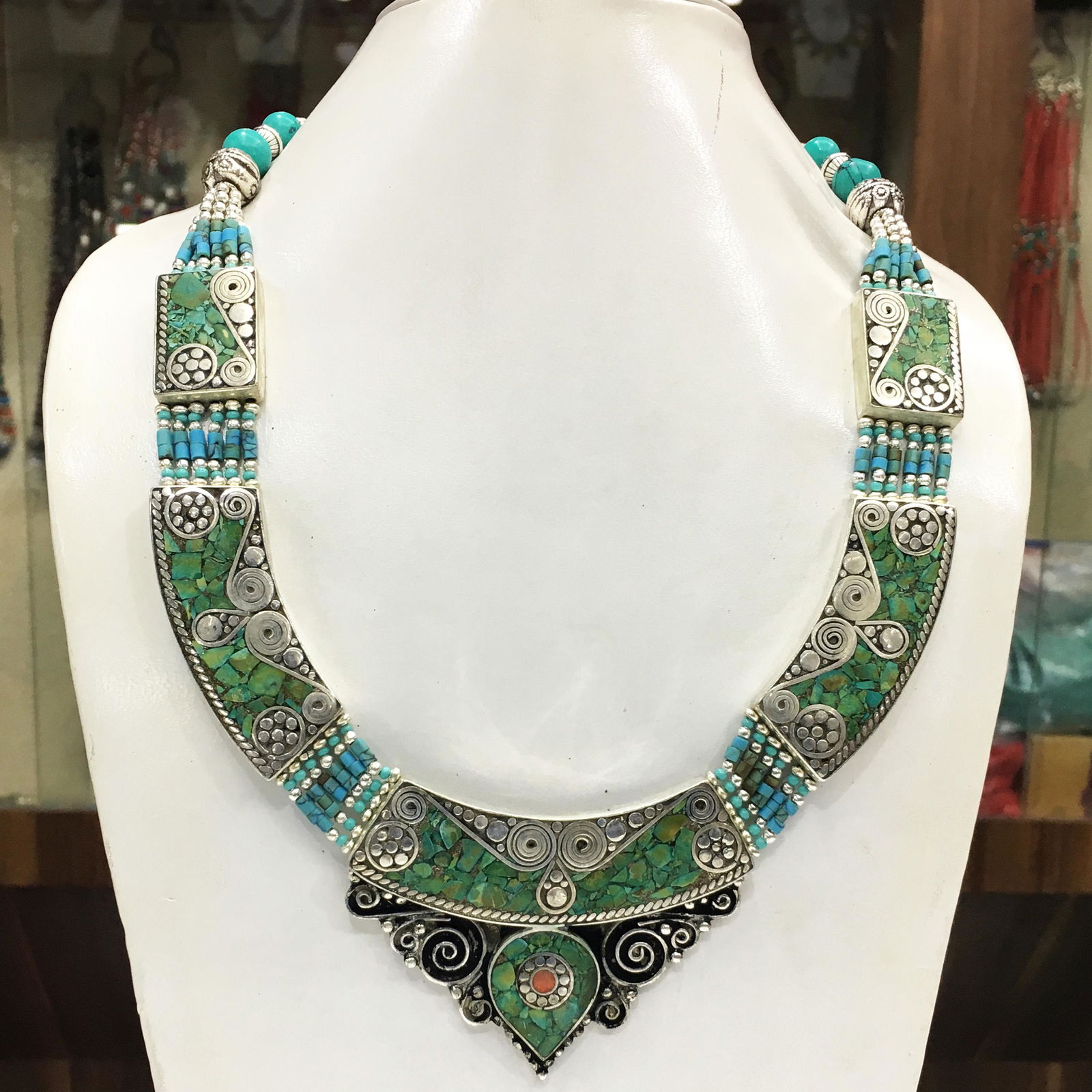 Vintage Artisan Vintage Handmade Turquoise Necklace (1 of 1)