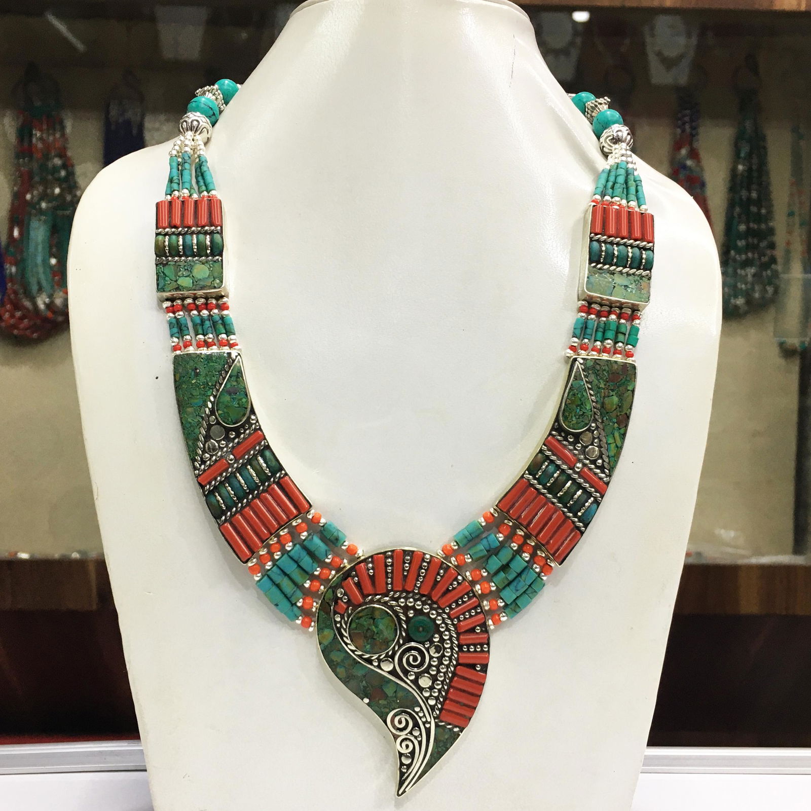 New Arrival - Turquoise Designer chunky Necklace (1 of 1)