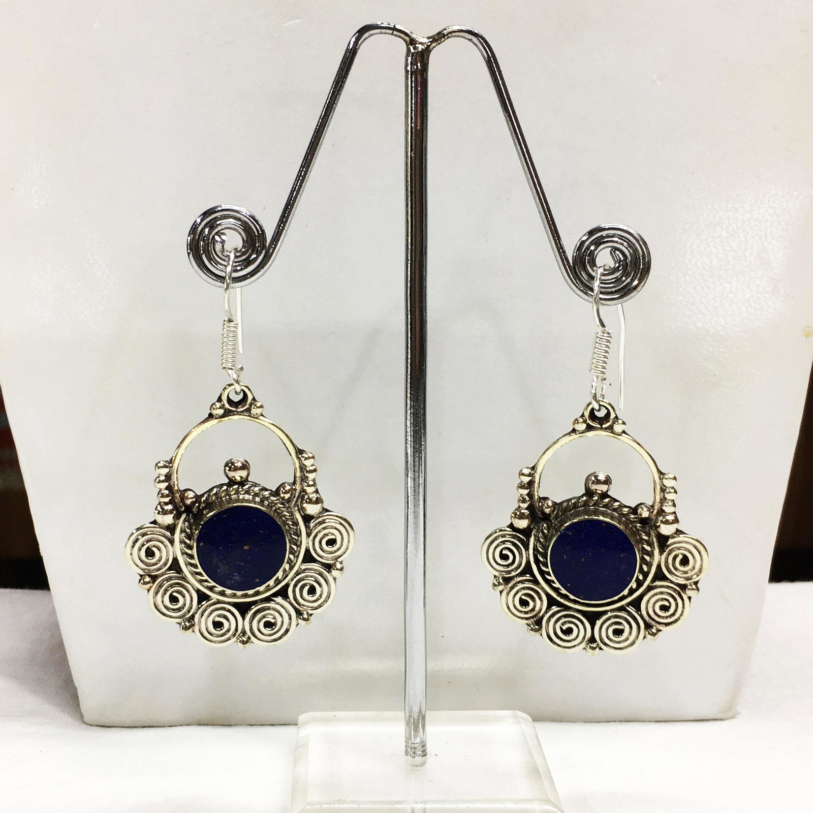 Tibetan Lapis Handmade Chokar Round Earrings: Tibetan Handmade Ethnic EarringsMain Stone: LapisMetal: Tibetan SilverMaterial: StoneBrand: HandmadeStyle: BohemianEthnic Origin: TibetanCountry/Region of Manufacture: Nepal