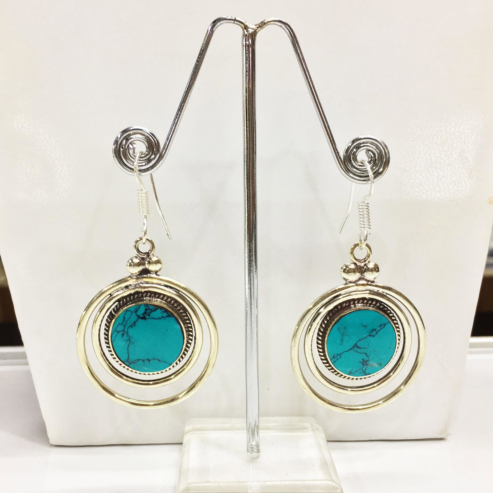 Tibetan Turquoise Handmade Chokar Round Earrings: Tibetan Handmade Ethnic EarringsMain Stone: LapisMetal: Tibetan SilverMaterial: StoneBrand: HandmadeStyle: BohemianEthnic Origin: TibetanCountry/Region of Manufacture: Nepal