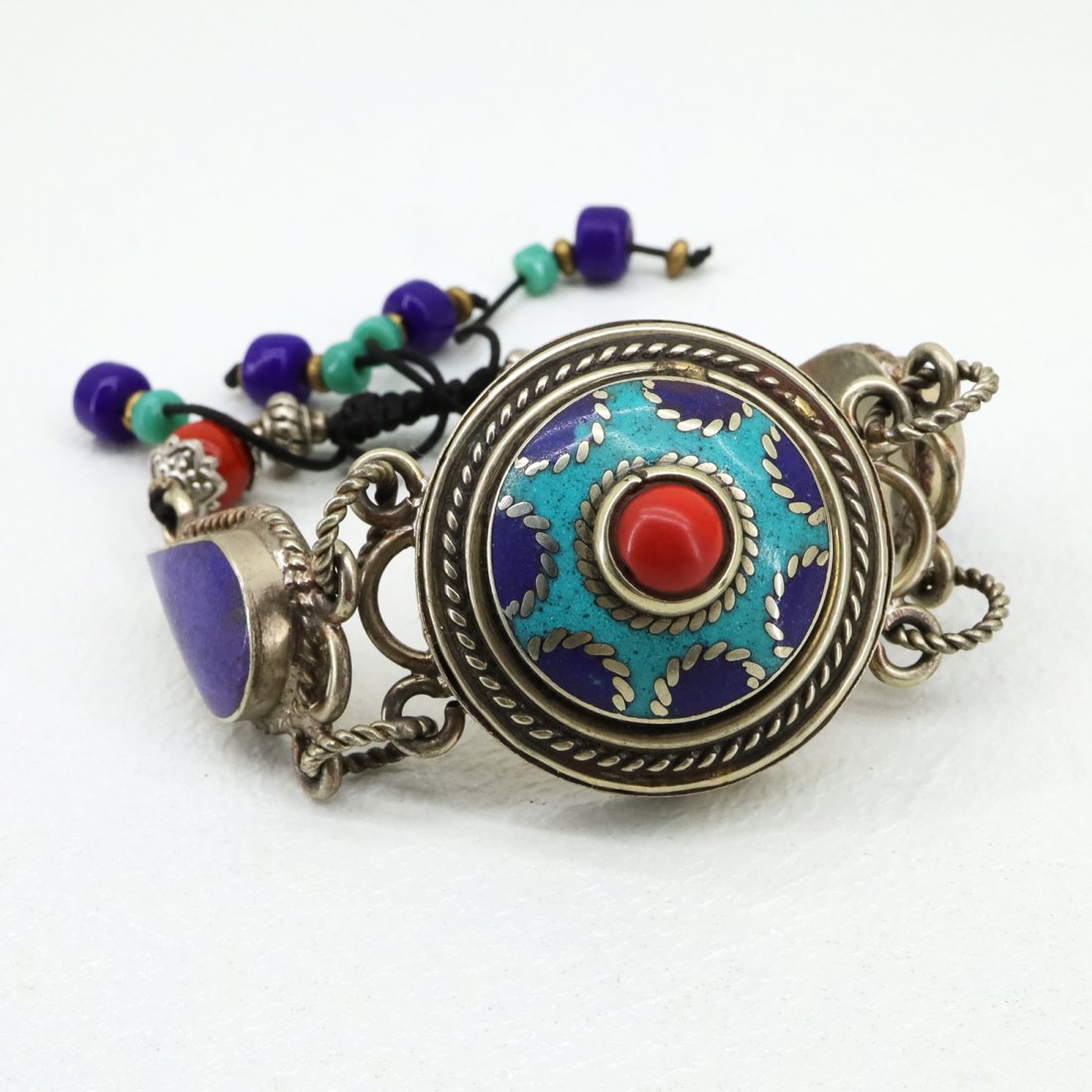 Gypsy Ethnic Antique Choker Handmade Bracelet: TIBETAN TURQUOISE & CORAL HANDMADE BRACELETWeight: 30 Gram ApproxGemstones: Turquoise & Coral, LapisBrand: HandmadeBracelet Length: 6 to 7 InchCountry/Region of Manufacture: Kathmandu/Nepal