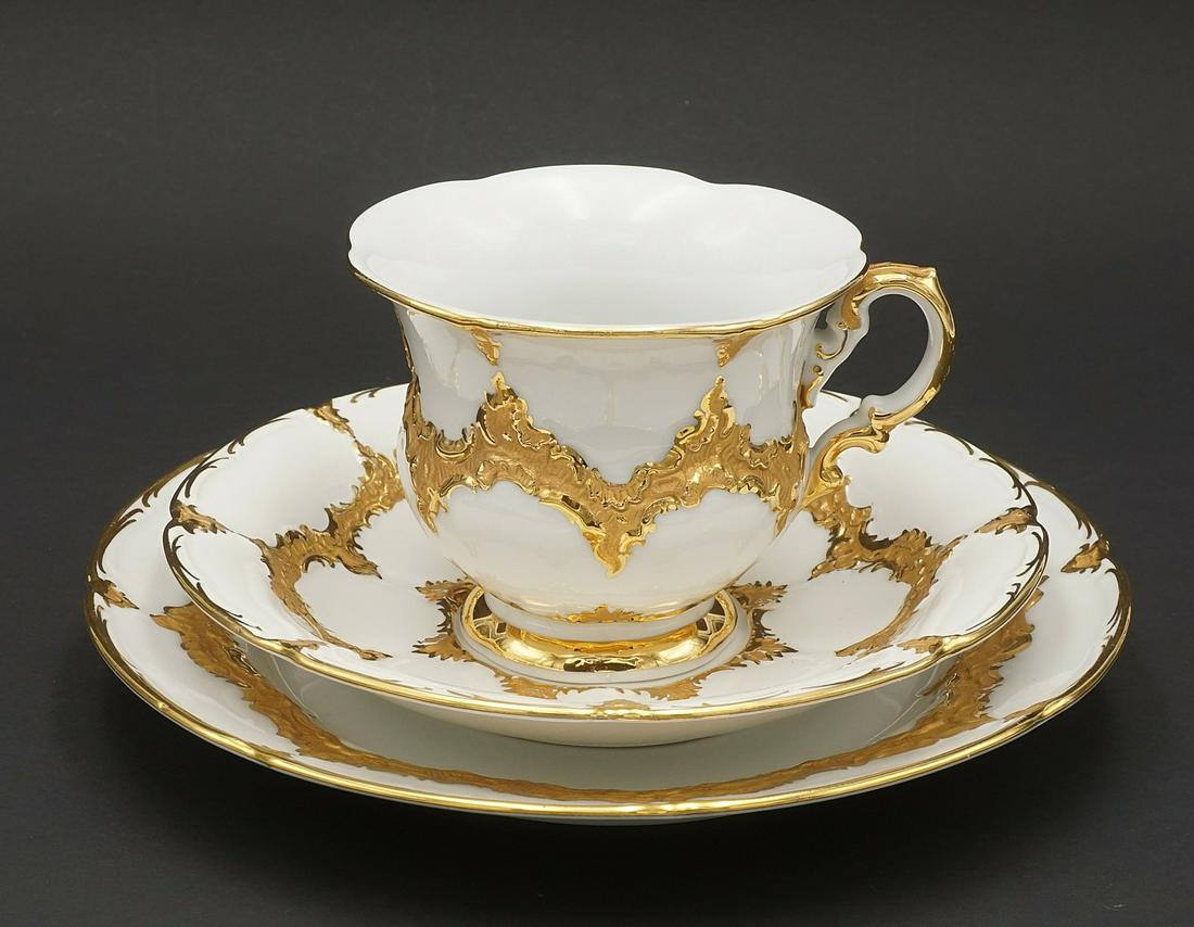 Meissen pomp cup (1 of 3)