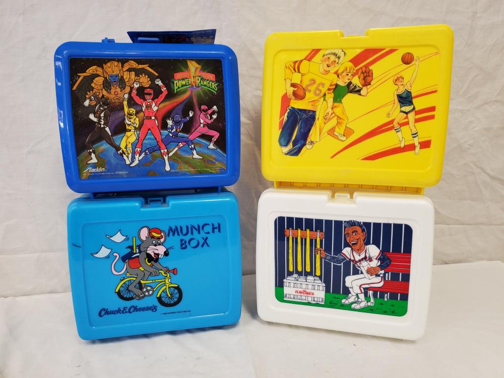 4 vintage lunchboxes - Power Rangers, Chuck E Cheese,: Power Rangers, Chuck E Cheese, Braves, Kids playing football. No Thermos