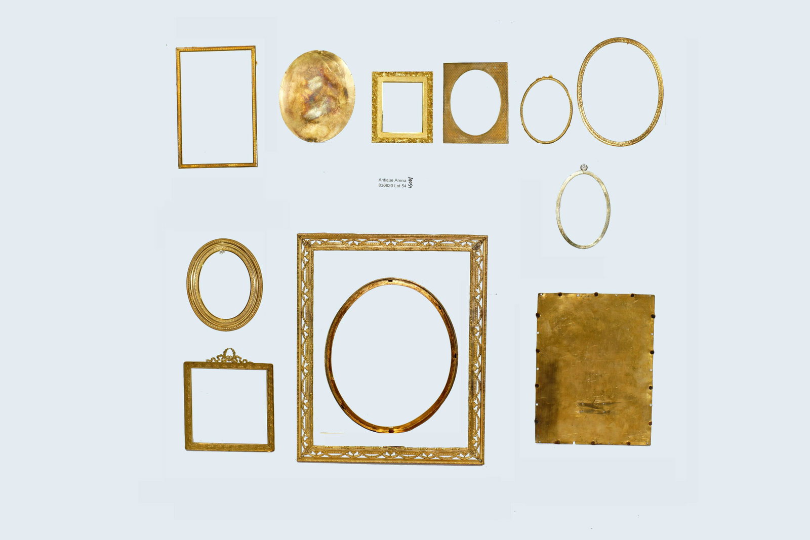 Lot 12 Antique Brass frames late 19th Century: Antique 12 Brass frames of late 19th Century of different shapes and sizes. Largest 13.25" X 16.25". Smallest d 4.5".