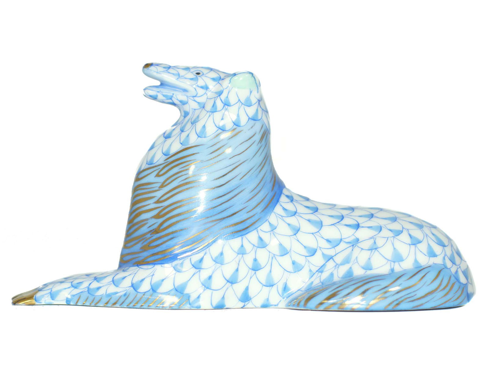 Vintage Herend Porcelain Blue Fishnet Collie Dog: Rare Vintage Herend Porcelain Blue Fishnet Collie Dog. Vintage Herend Collie Figurine Made in Hungary Hand painted in Herend's distinctive fishnet pattern in blue with 24K gold accents. Herend Porcela