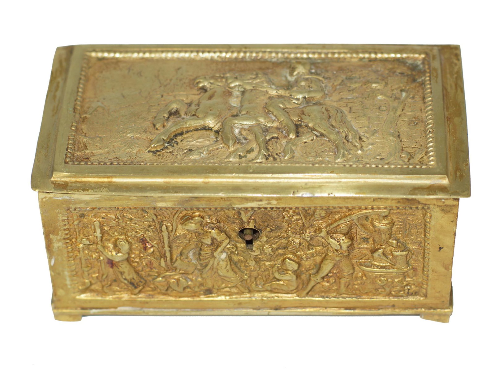 A VINTAGE MEDIEVAL SCENERY HIGH RELIEF BRASS JEWELRY: The lid depicts two horses with a rider. The four sidewalls each have a different medieval scene. Imprinted in lid number 13. Marked on the bottom with â€˜made in Spainâ€™. The brass box has 