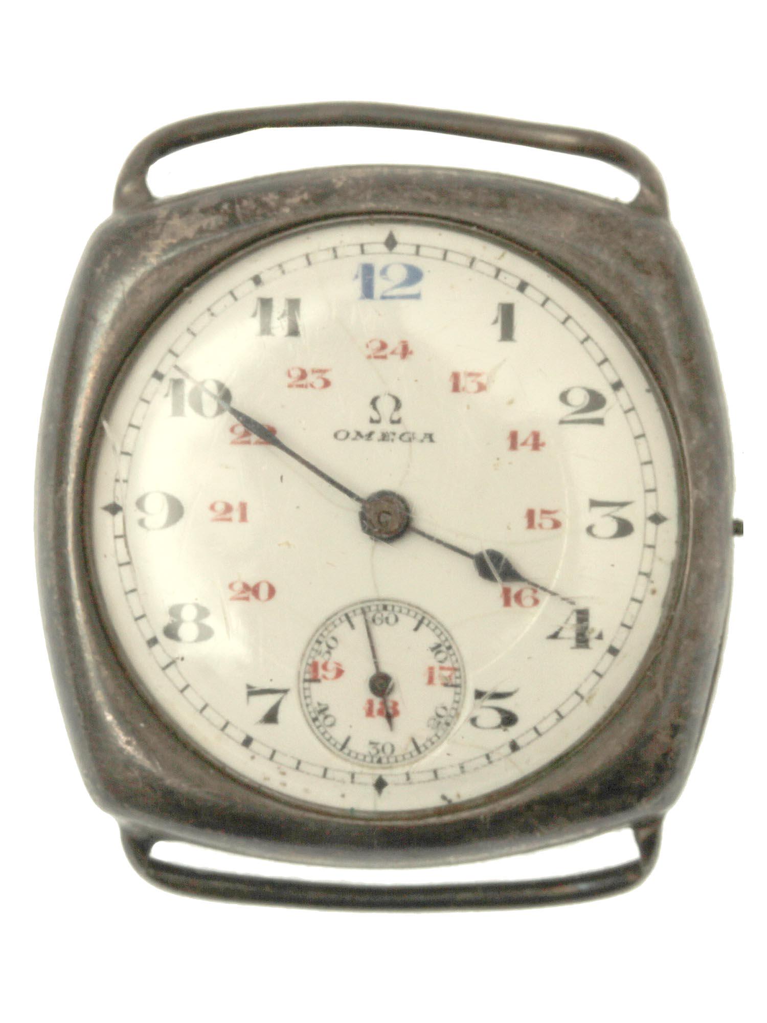 ANTIQUE OMEGA WRIST WATCH: Antique 1927 omega wrist watch. Engraved in the back Ñ‚.Ð³ÐµÑ‚Ð¼Ð°Ð½Ñƒ Ð·Ñ€Ð°Ð·ÐºÐ¾Ð²Ð¾Ð¼Ñƒ ÑŽÐ½Ð°ÐºÐ¾Ñ‹. Dimensions: 1 1/2 x 1 1/4 in., (3.8 x 3.2 