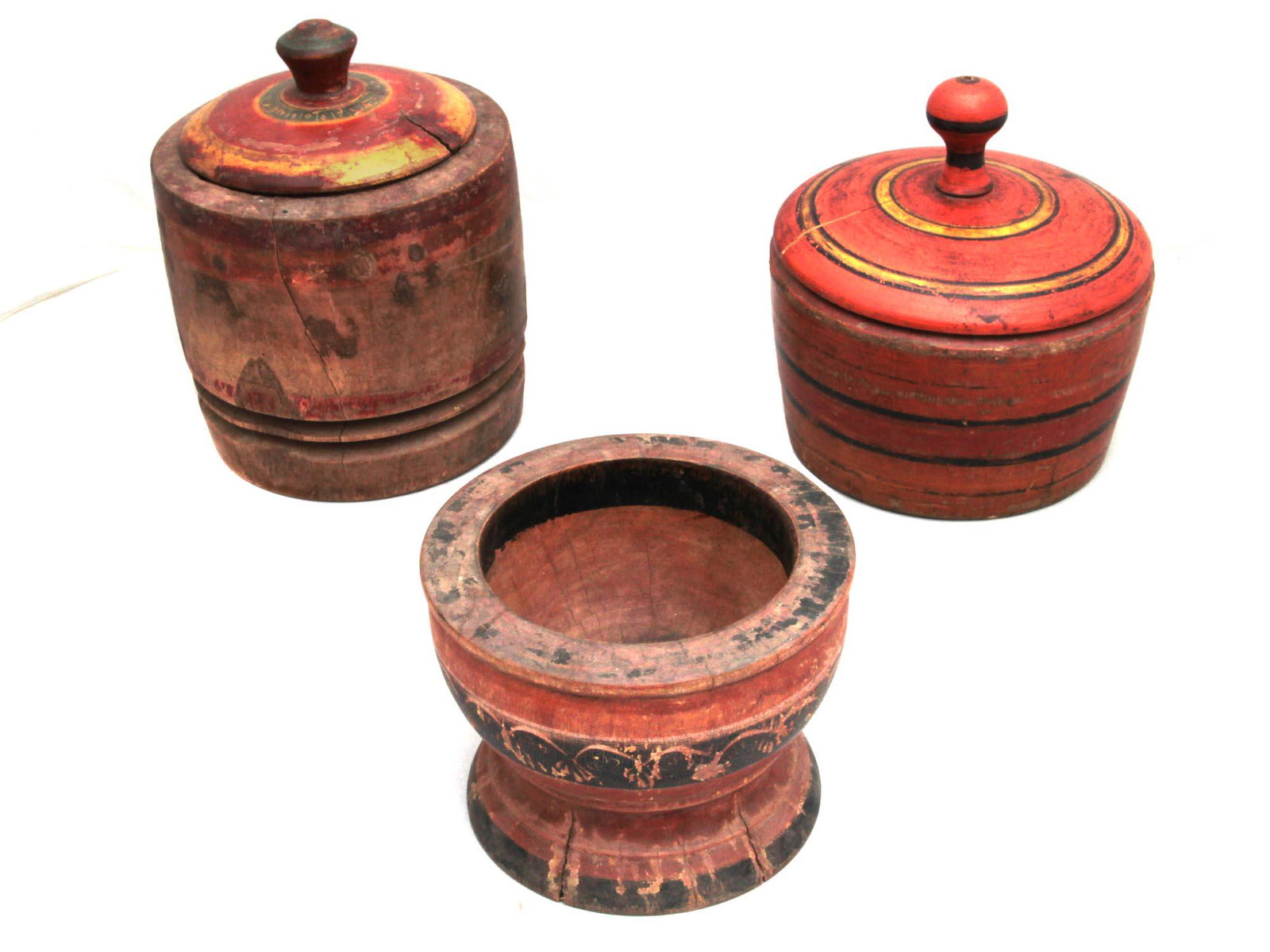 3 Wooden Spice Containers Sindh Tribe, Pakistan: Color printed 1 spice container and 2 spice grinders Dimensions: Largest: H: 6" D: 6.5"