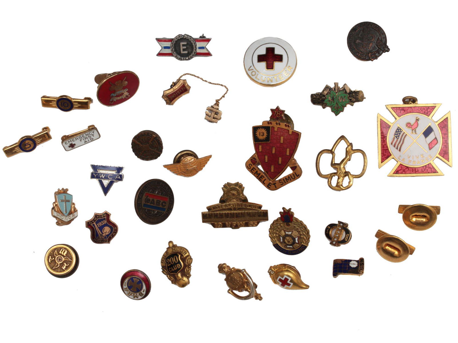 A LOT OF 29 COMMEMORATIVE PINS AND BADGES: This set of pins and badges from diverse institutions includes: A vintage US Army 78th Field Artillery Regiment Unit Crest "Semel Et Simul" pin, an antique WWI American Fund for French Wounded medal,