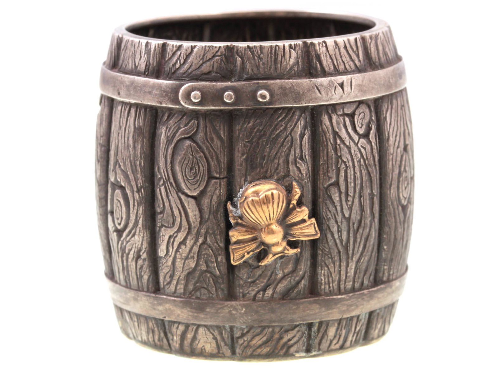 A RUSSIAN 84 SILVER TRADITIONAL BEAKER: A rare Russian 84 silver traditional beaker in the shape of barrel with gilded silver bee siting on it. Marked with 84 silver standard mark. Weight: 57.5 g. Dimensions: H: 1 3/4 in.