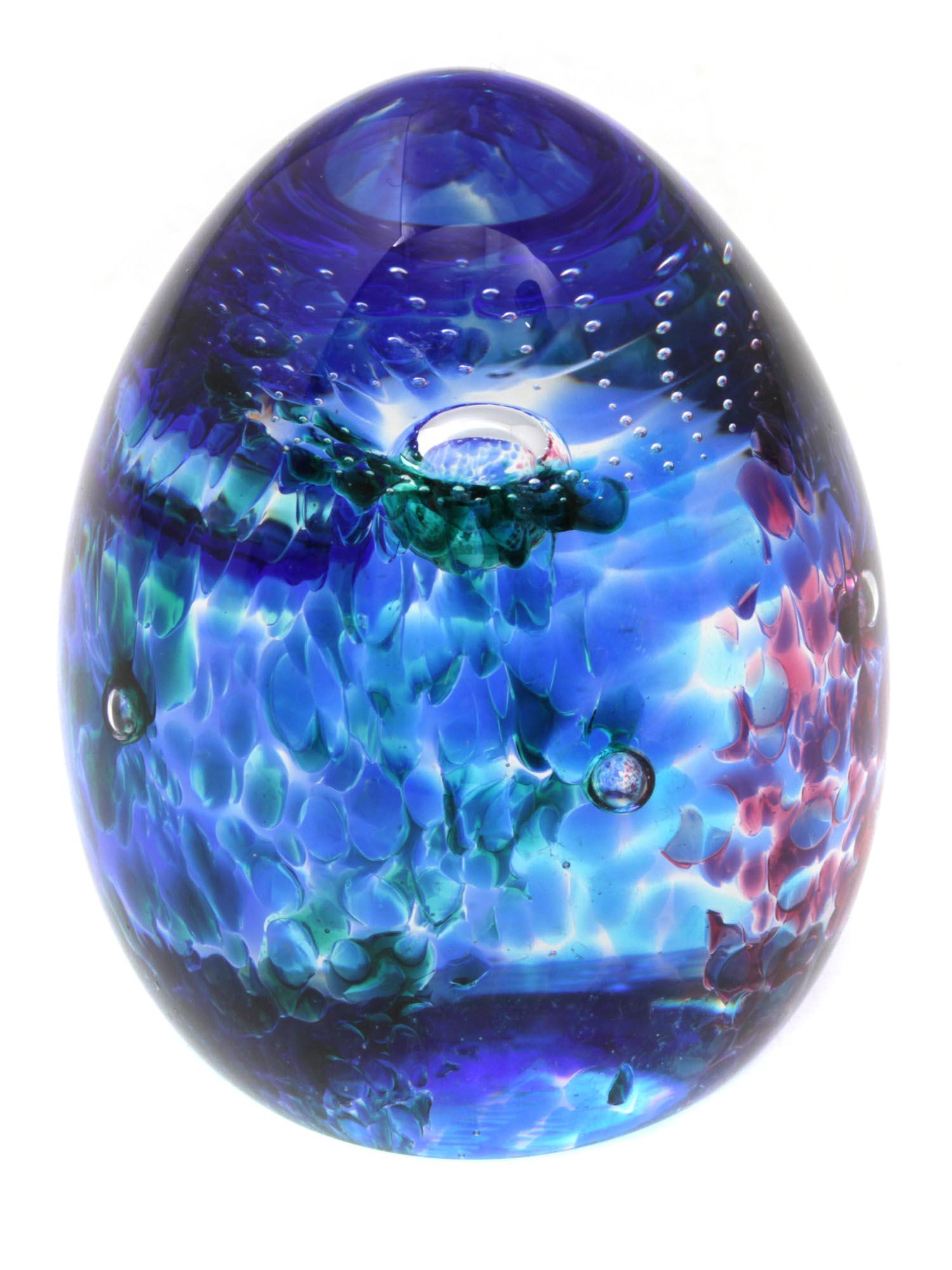 A CAITHNESS GLASS PAPERWEIGHT FORTUNE 2004: A vintage collectible glass paperweight miniature Fortune 2004 by Caithness, Scotland from the Collectors' Society collection. This piece shows the mastery of Art glass featuring colorful iridescent s