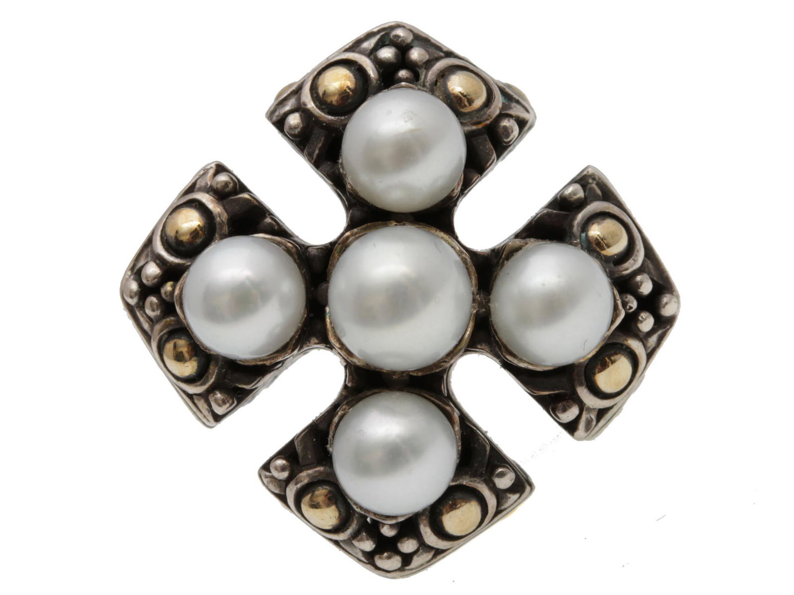 A VINTAGE STERLING SILVER AND 18K GOLD RING: Gorgeous sterling silver and 18k gold ring. This beautiful ring is made in Victorian style and embellished with five faux pearls at the front forming a cross shape.Weight: 17.6 g. Dimensions: N/A