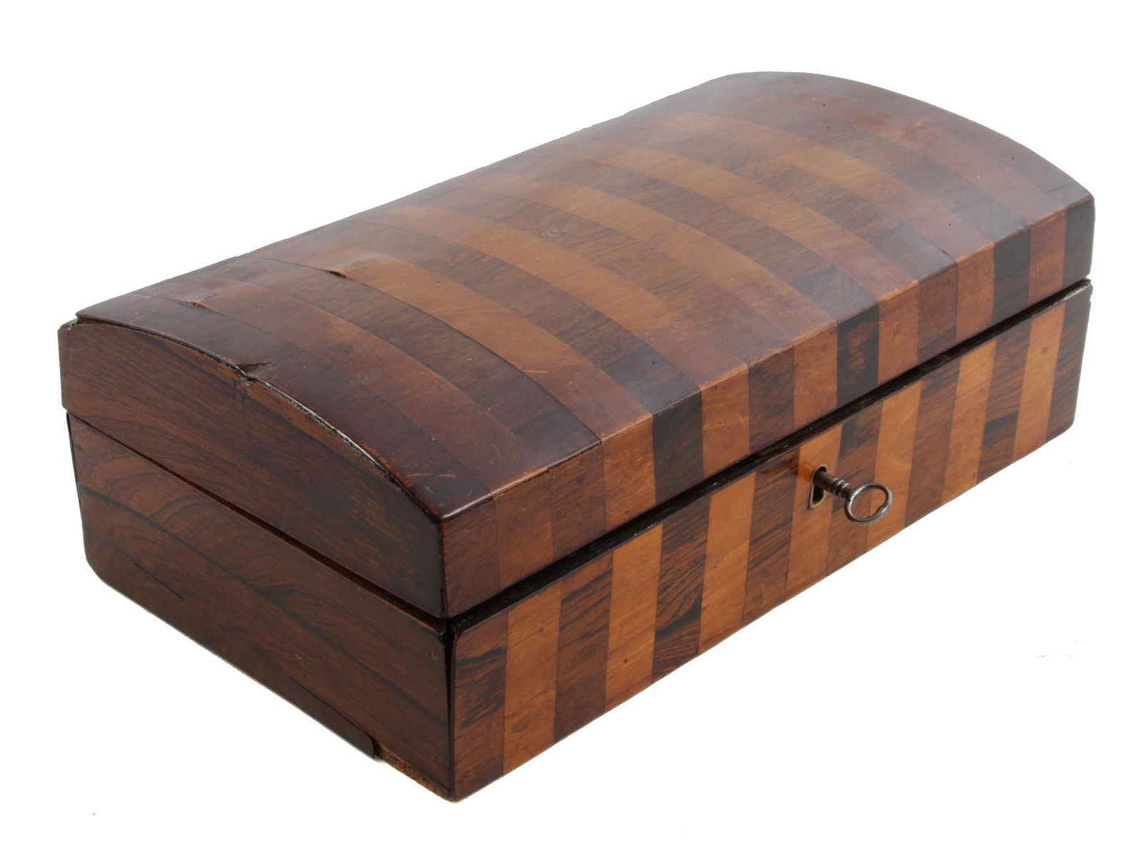 AN ANTIQUE CHINESE TRAVELLING TRUNK 19TH C: The wooden traveling trunk is decorated with stripes of various shades, made using the marquetry technique. Inside there are various compartments with and without lids. Closes with a lock with a key. 