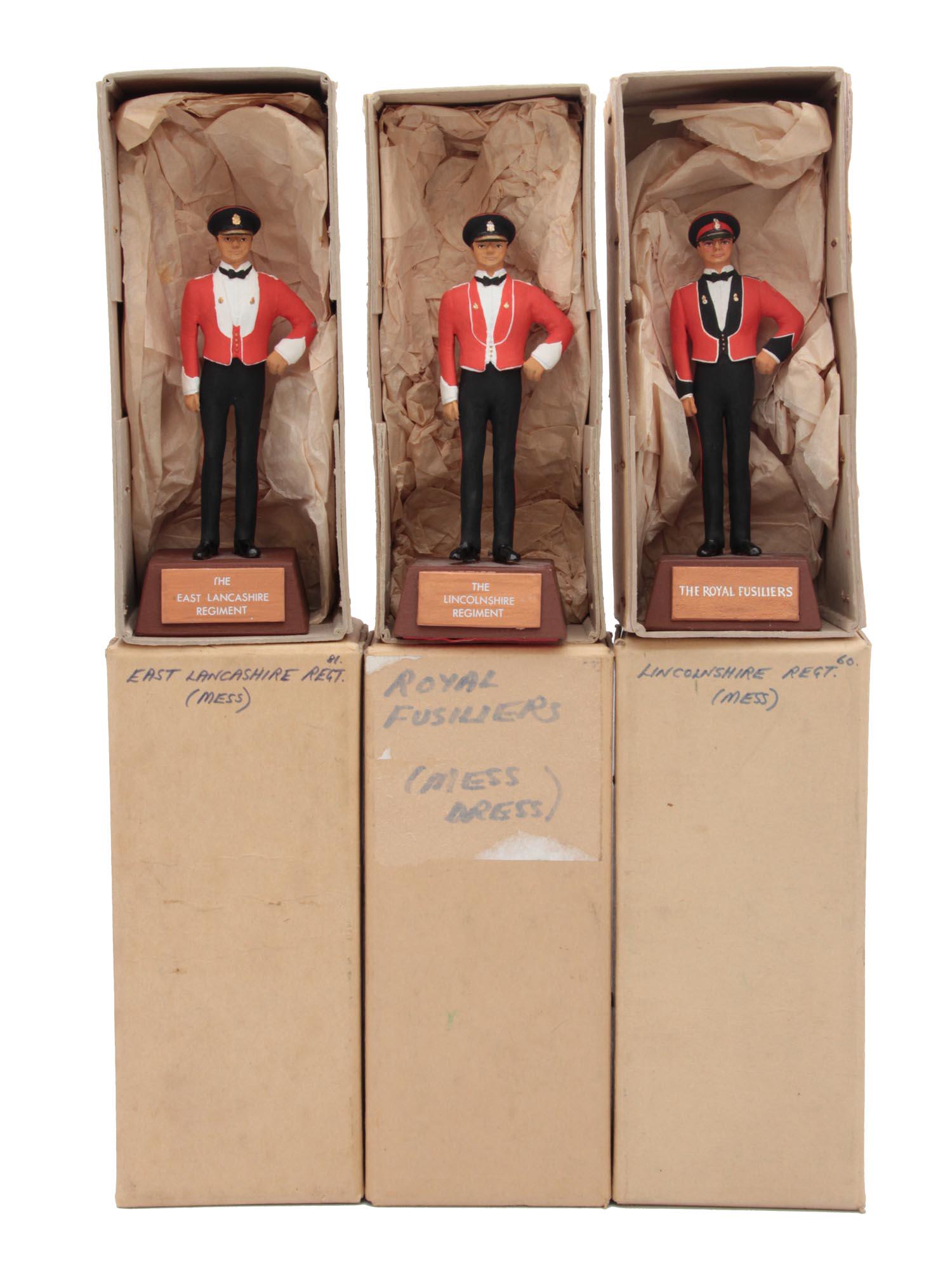 THREE ENGLISH OFFICERS SOLDIERS FIGURES (1 of 6)