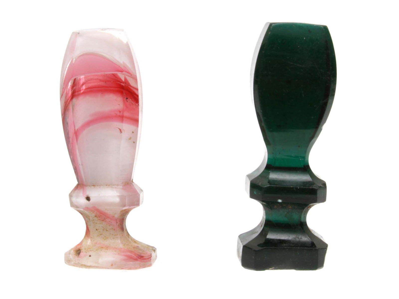 A LOT OF TWO ANTIQUE CARVED STONE SEALS, 19TH C. (1 of 3)