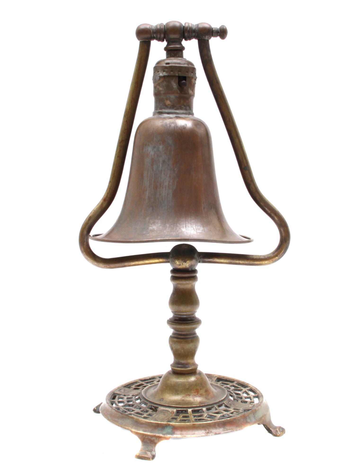 AN ANTIQUE ART NOUVEA BRASS DESK LAMP MARKED (1 of 5)