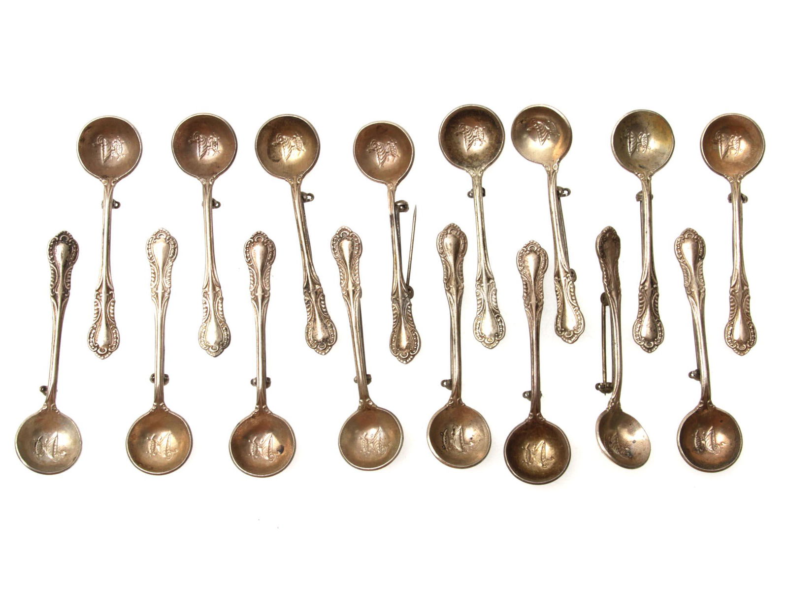 A LOT OF FINE ART STERLING SILVER SPOON BROOCHES (1 of 6)