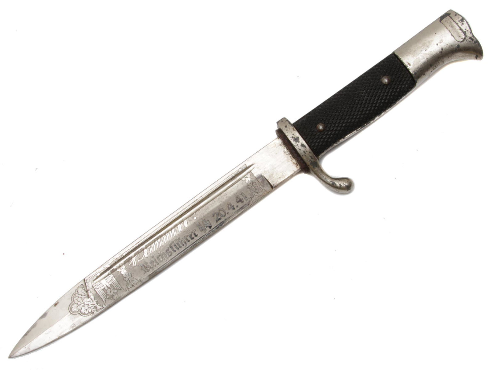 A WWII GERMAN WAFFEN SS LEIBSTANDARTE BAYONET 1941: A WWII German Waffen SS Adolf Hitler bayonet, 1941, without scabbard. The knife has molded black bakelite grips. Engraved, SS Leibstandarte Adolf Hitler SS, on the one side of the blade. Engraved, SS 