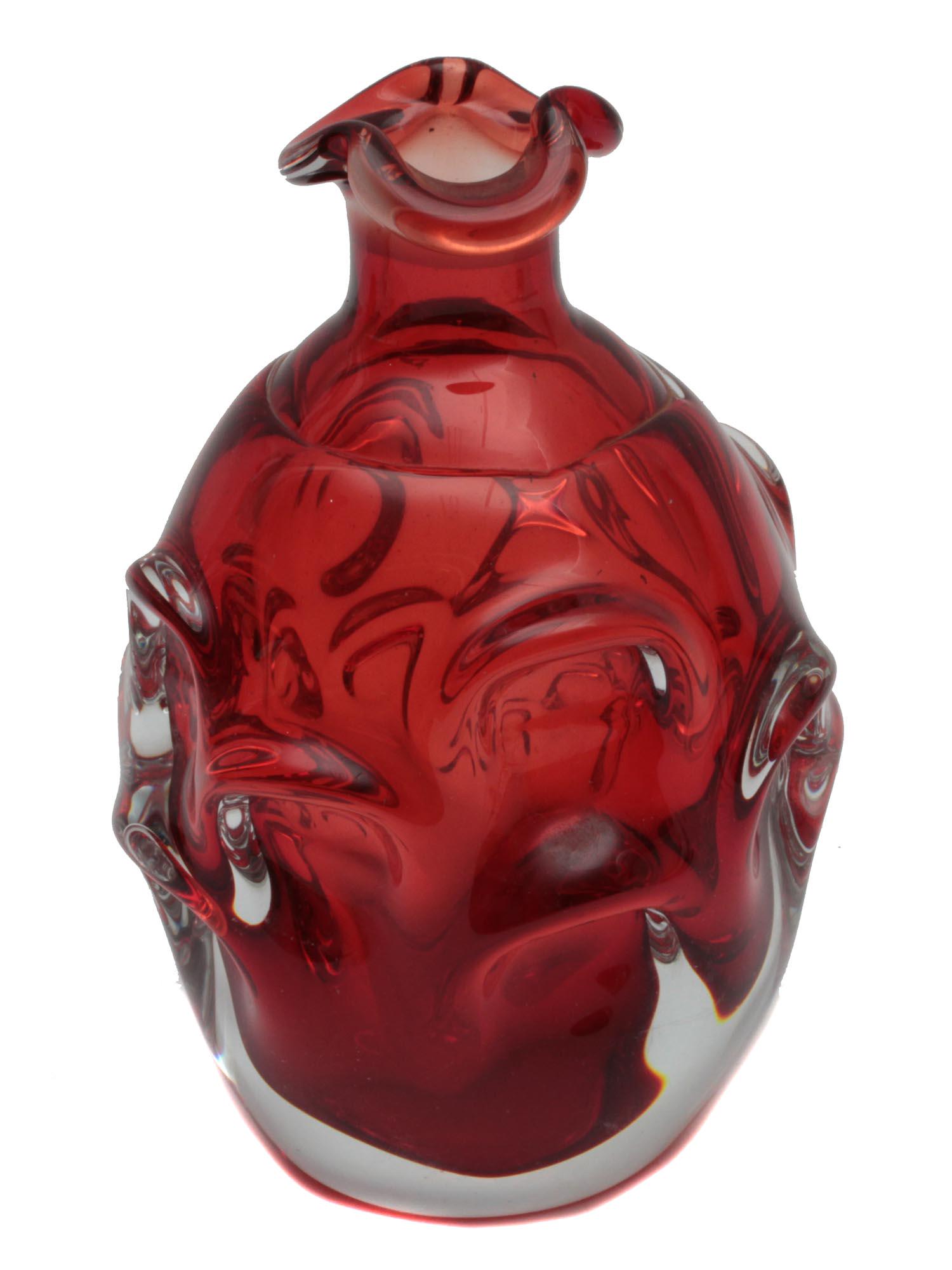 A VINTAGE CZECH RUBY ART GLASS SCULPTURAL VASE (1 of 2)
