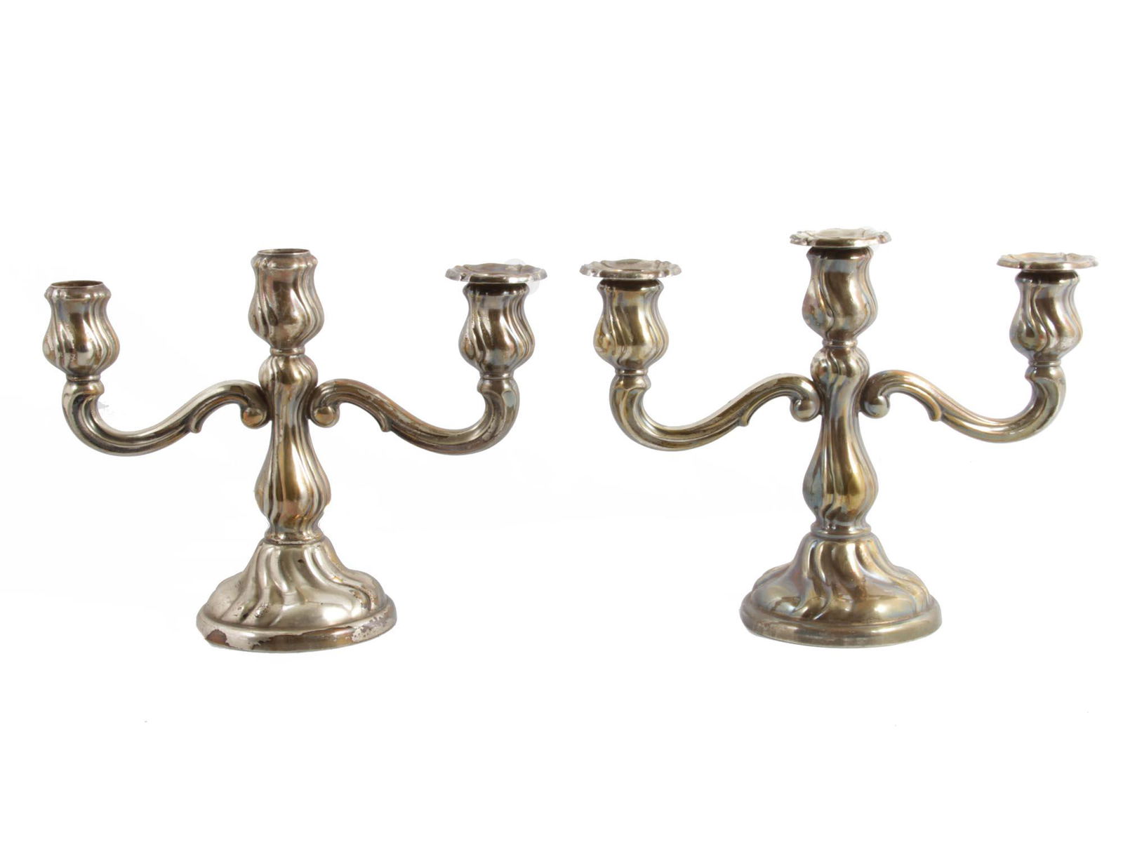 A PAIR FRENCH ART DECO SILVER PLATED CANDLE STICK (1 of 4)