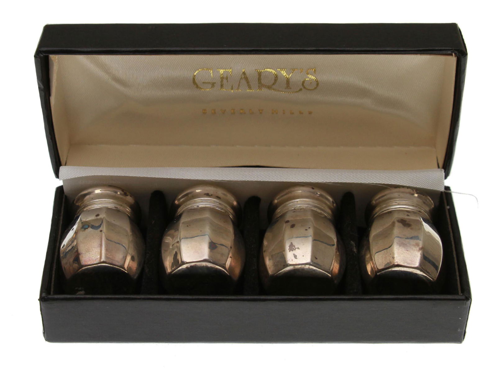 GEARY'S BEVERLY HILLS SILVER SALT PEPPER SHAKERS (1 of 5)