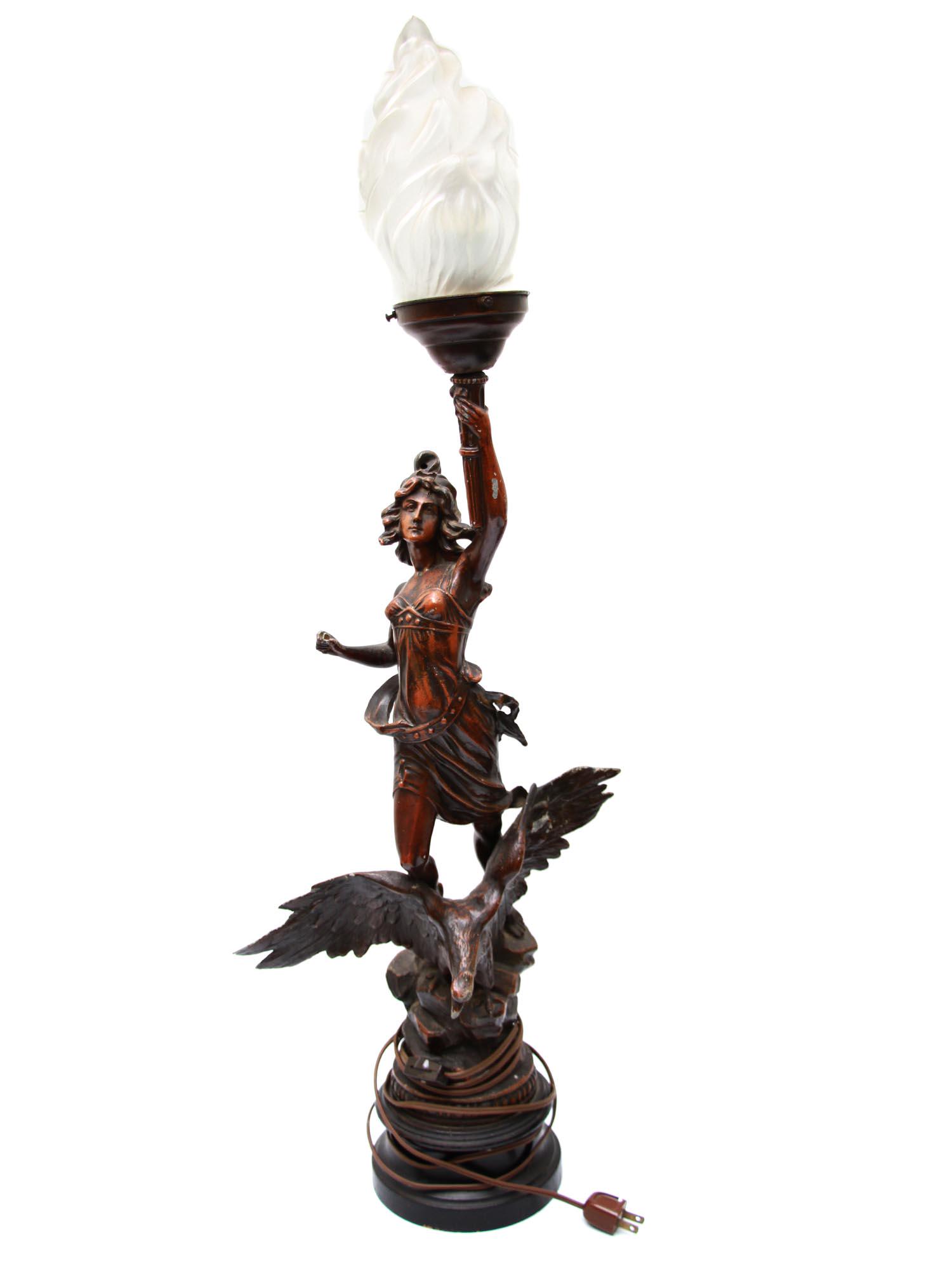 A VINTAGE GERMAN ART NOUVEAU LAMP EARLY 20TH C. (1 of 7)