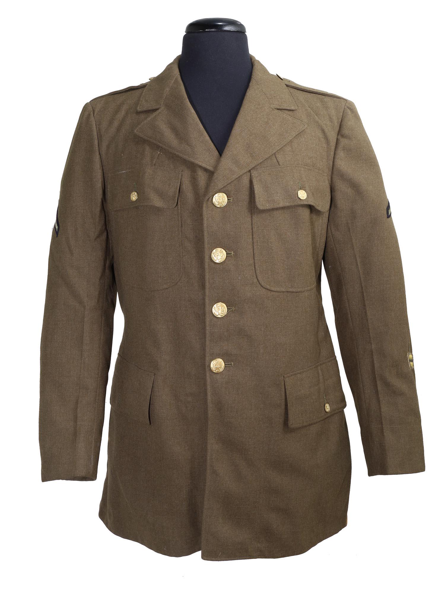 ORIGINAL U.S. WWII ARMY JACKET / TUNIC (1 of 5)