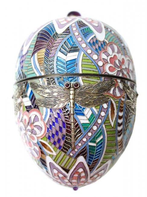 A RUSSIAN GILT SILVER AND ENAMEL EGG (1 of 10)