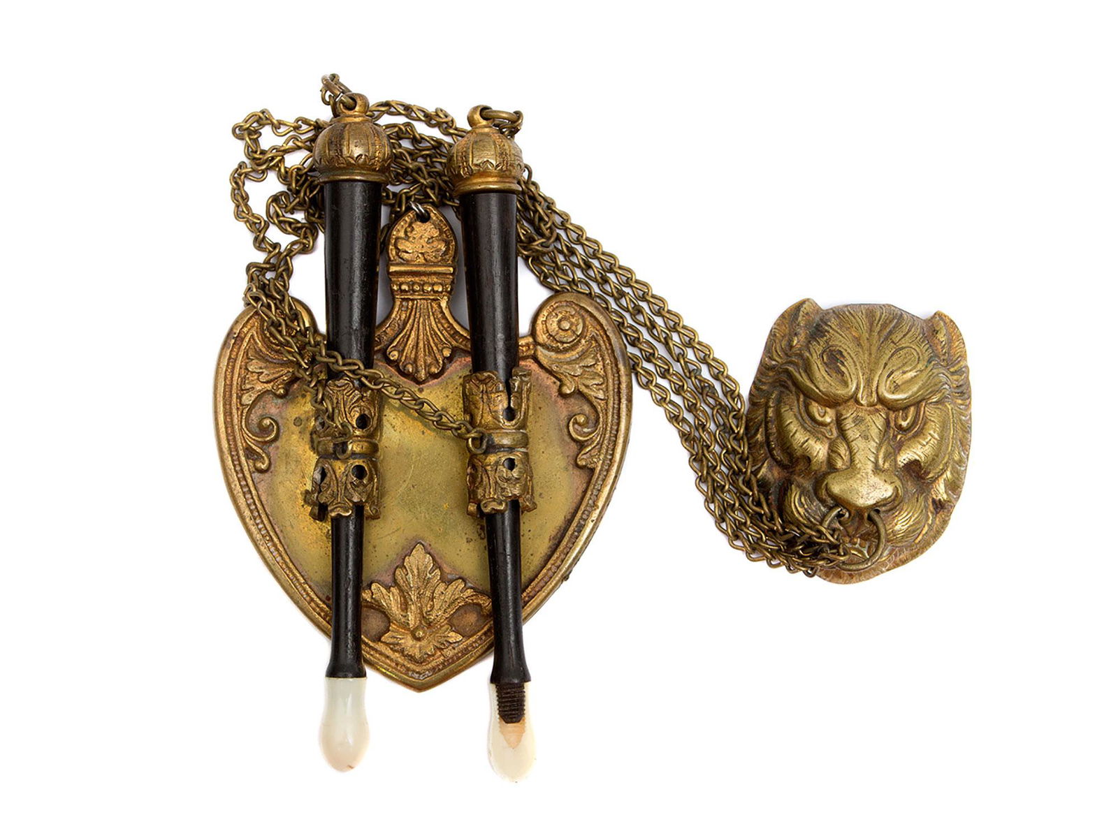 A BRASS BRITISH ARMY MUSICIAN BELT MOUNT (1 of 2)