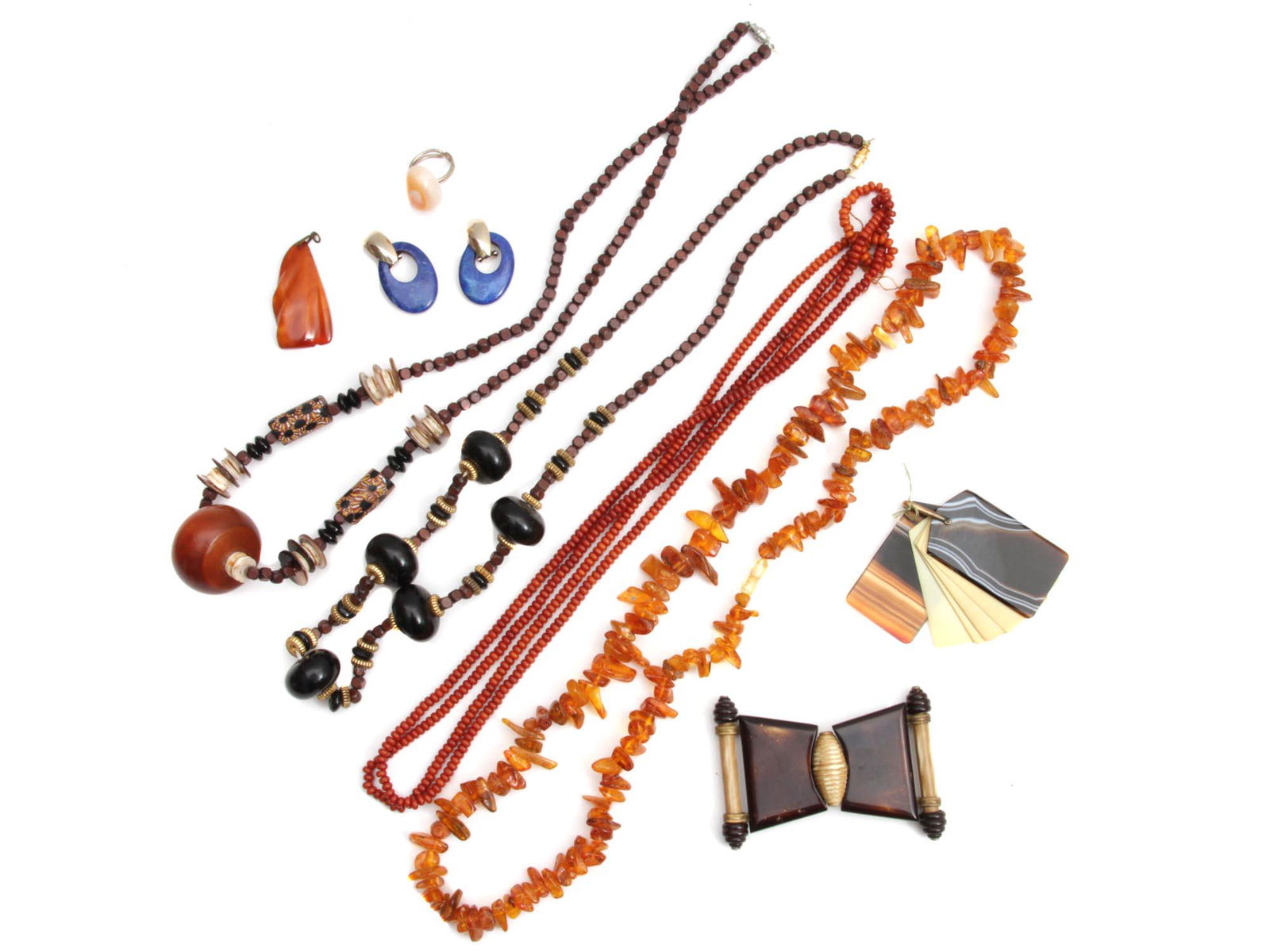 A SET OF VINTAGE JEWELRY NINE PIECES (1 of 6)